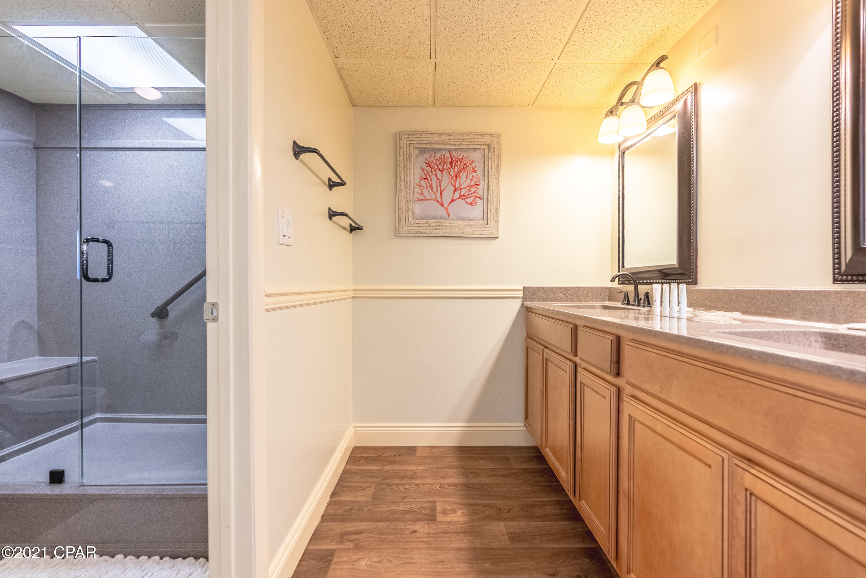 Long Beach Towers I - Residential