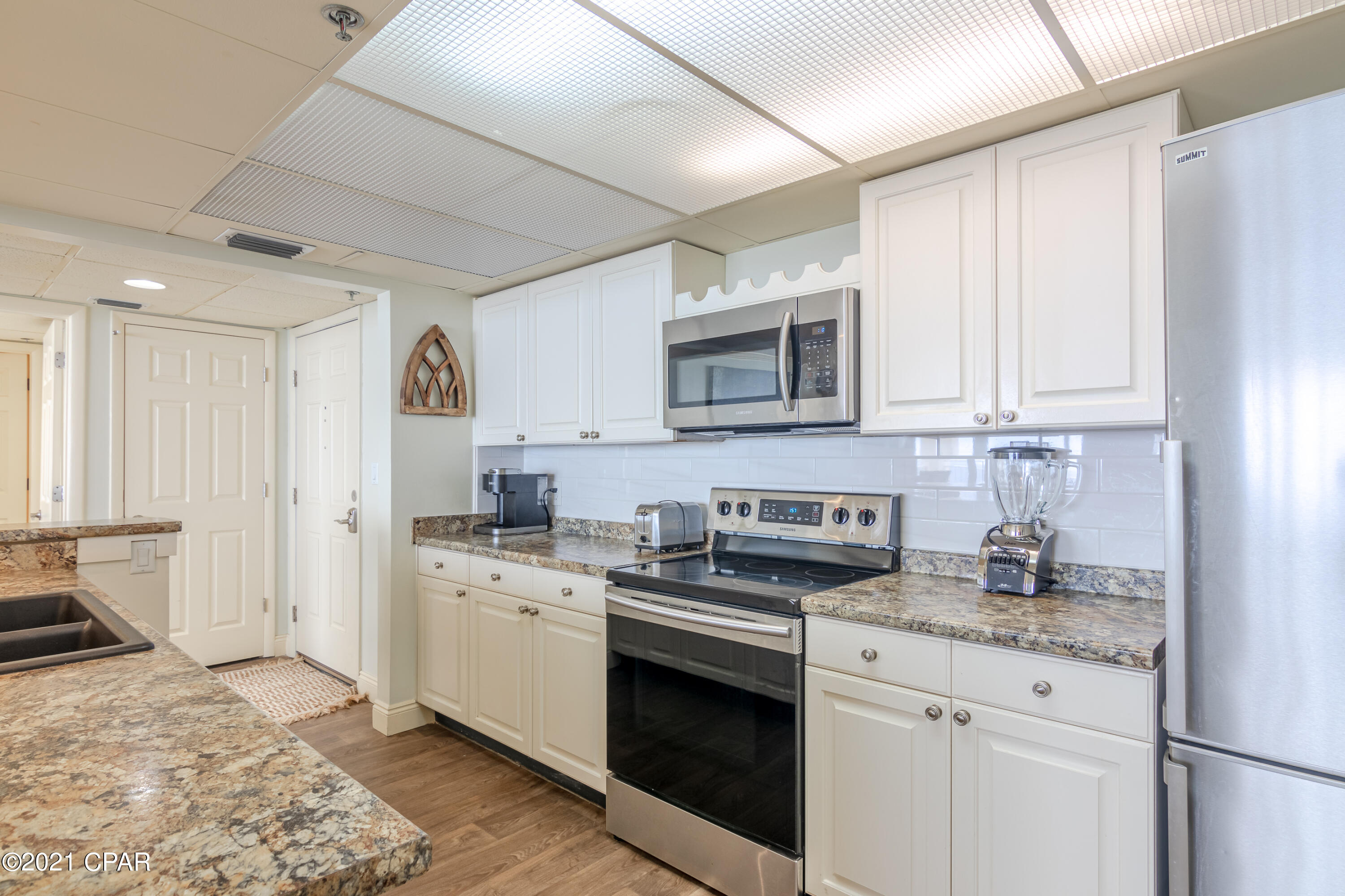 Long Beach Towers I - Residential