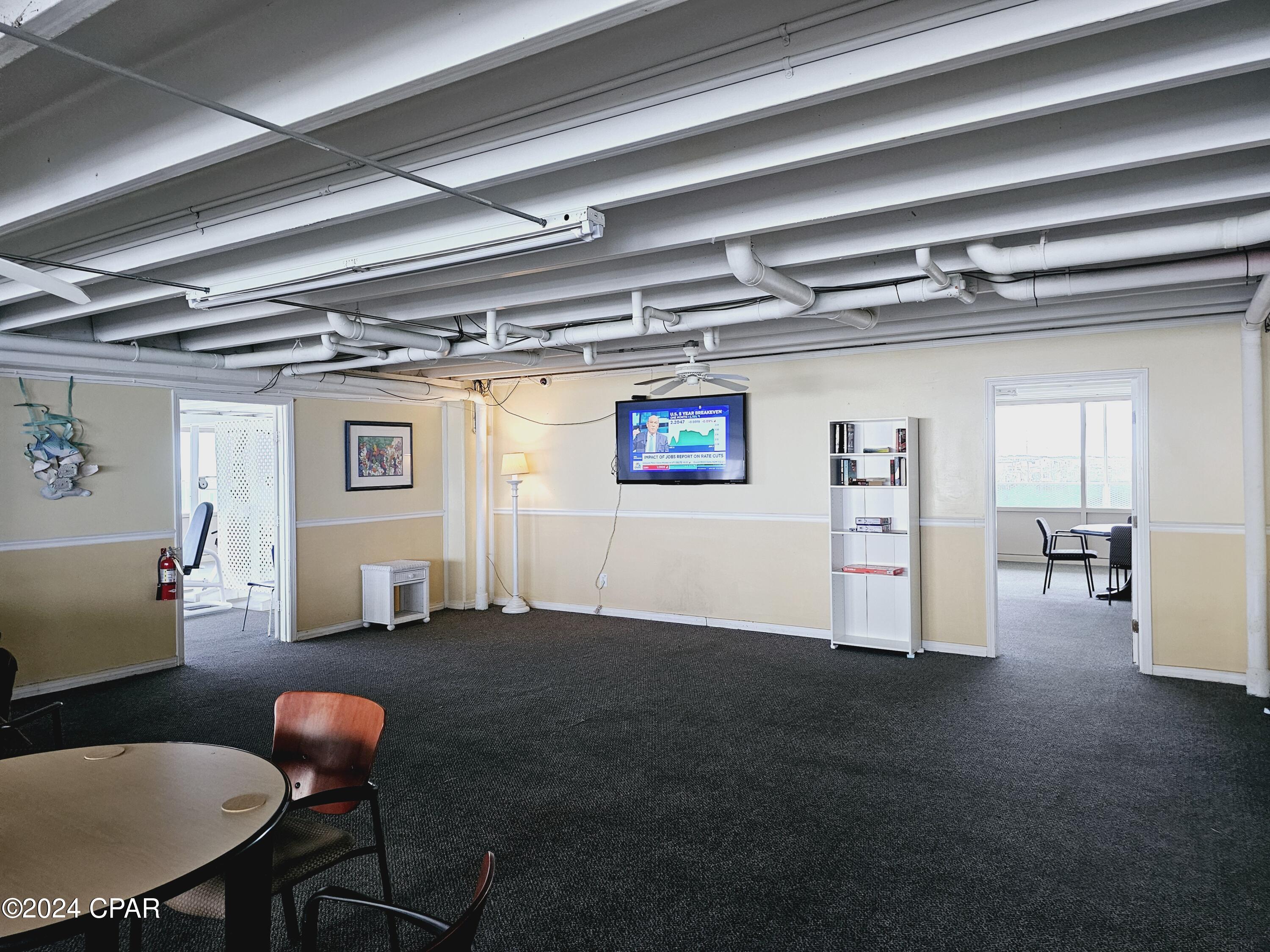 Fontainebleau Terrace - Residential