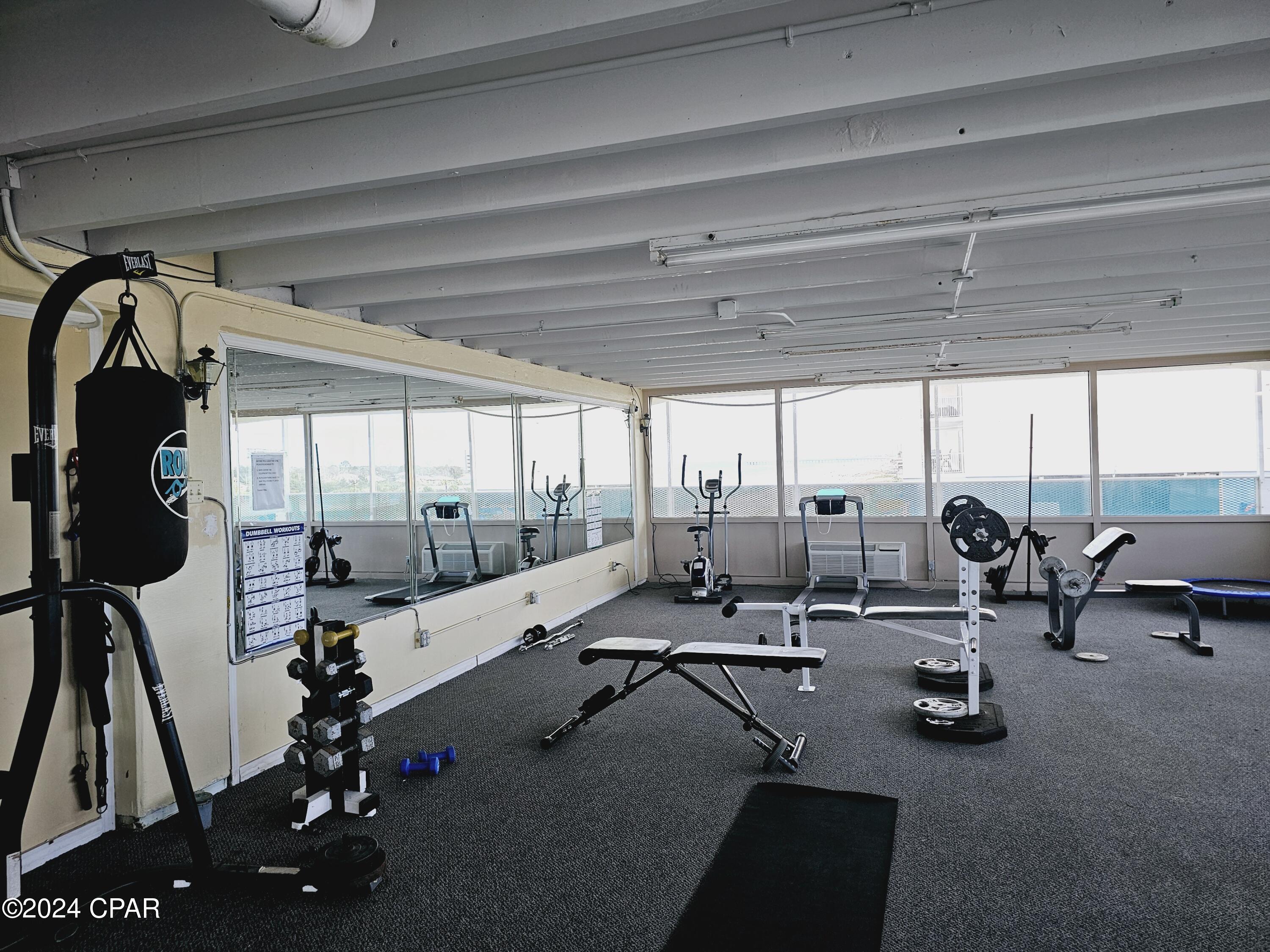 Fontainebleau Terrace - Residential