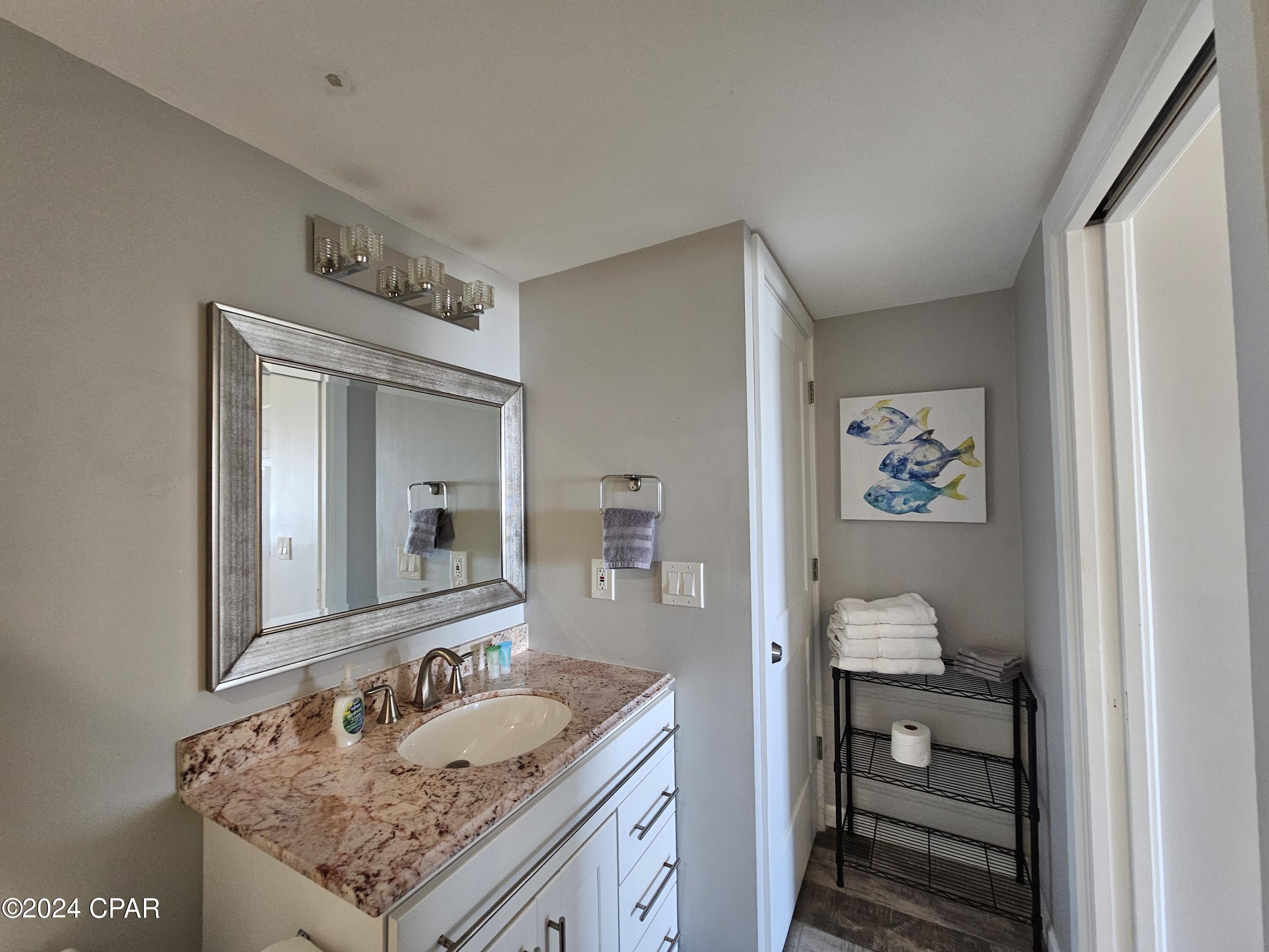 Fontainebleau Terrace - Residential