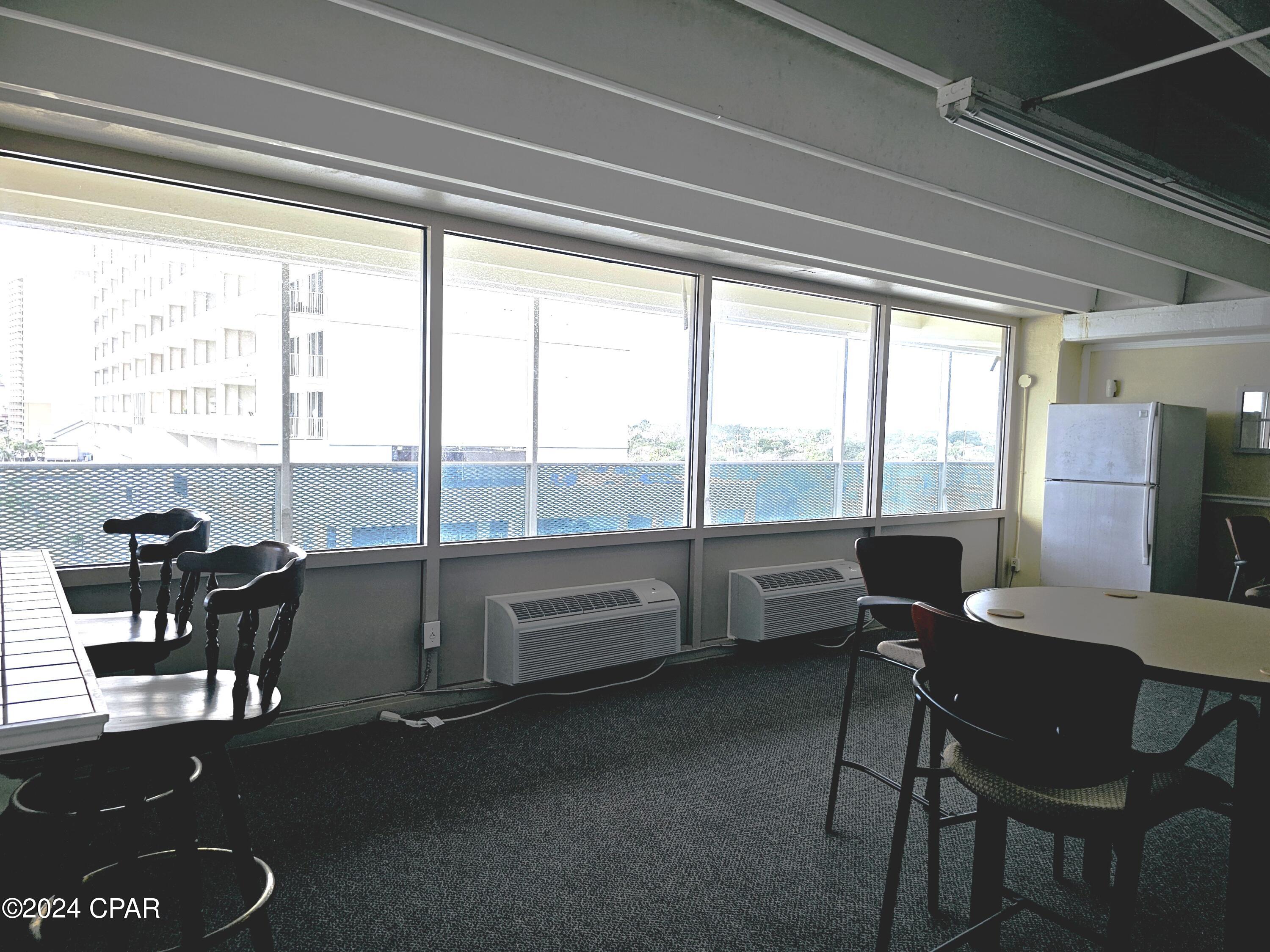 Fontainebleau Terrace - Residential