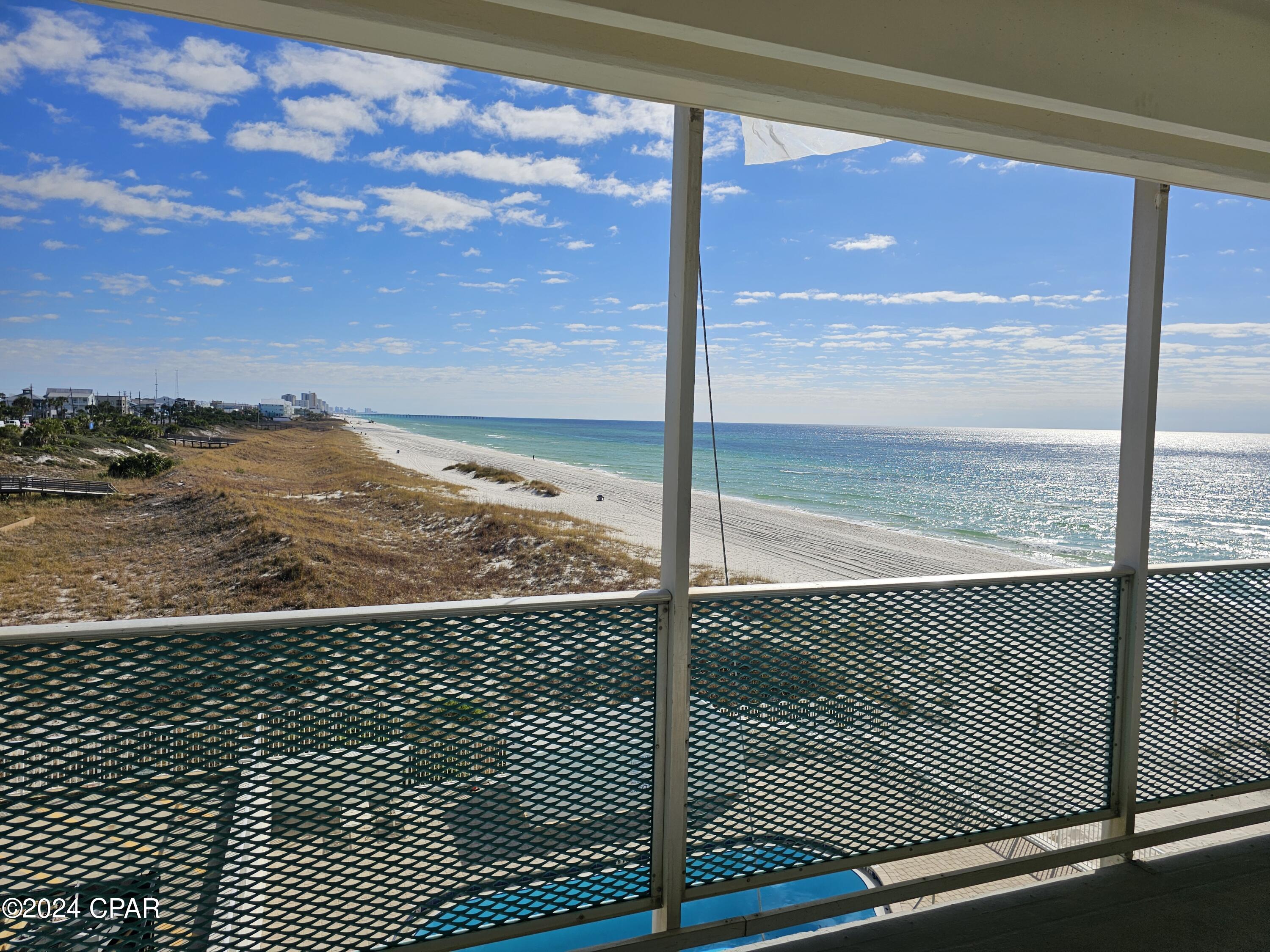 Fontainebleau Terrace - Residential