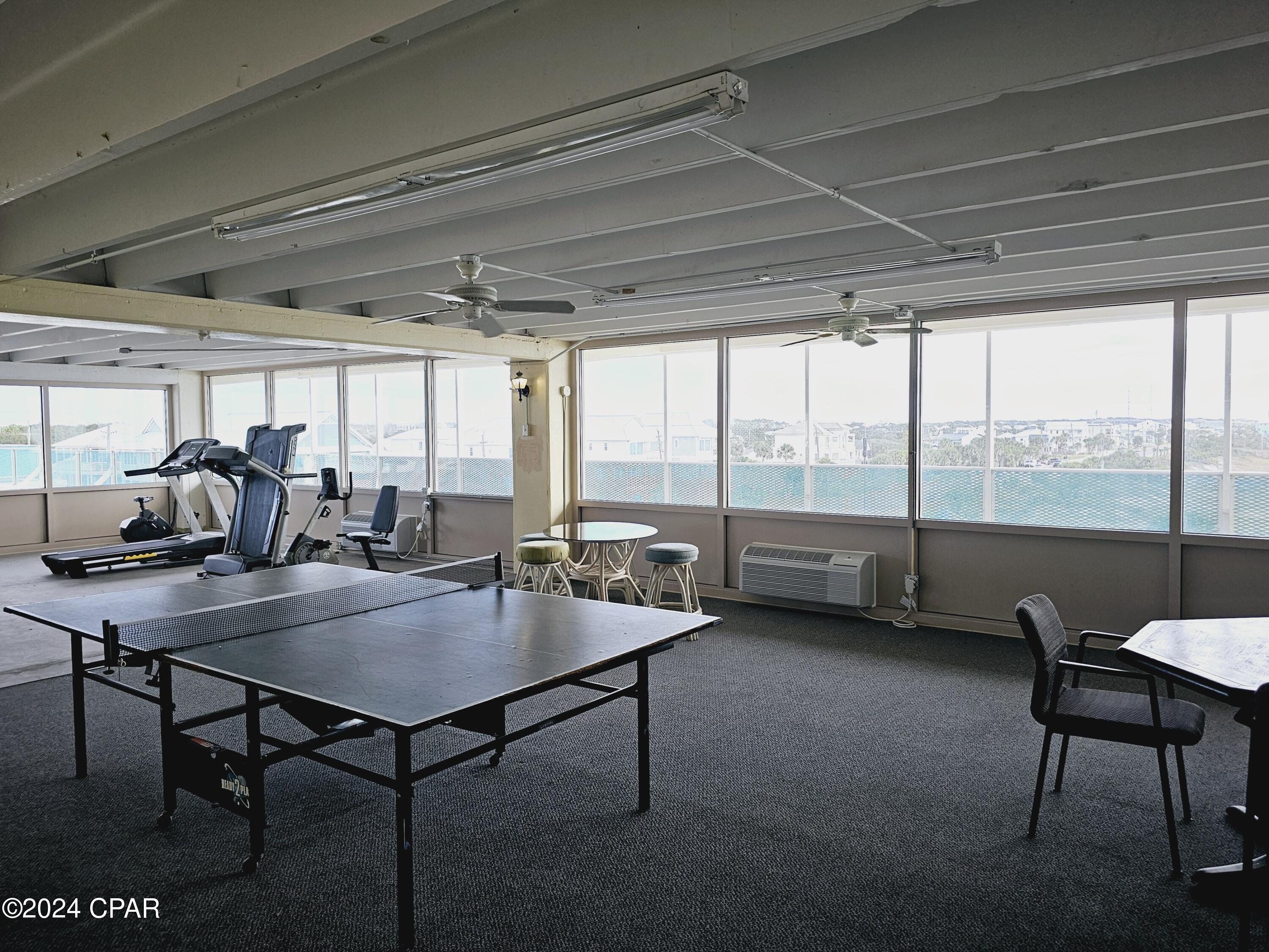 Fontainebleau Terrace - Residential