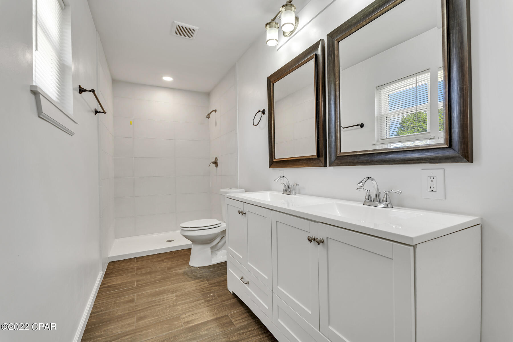 Lannie Rowe Lake Ests - Residential