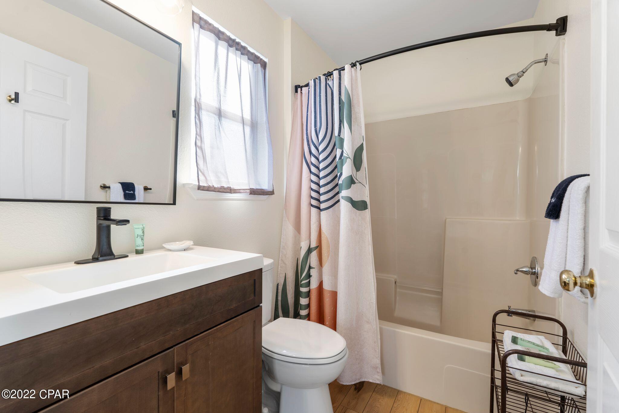 Biltmore Beach 1st Add - Residential