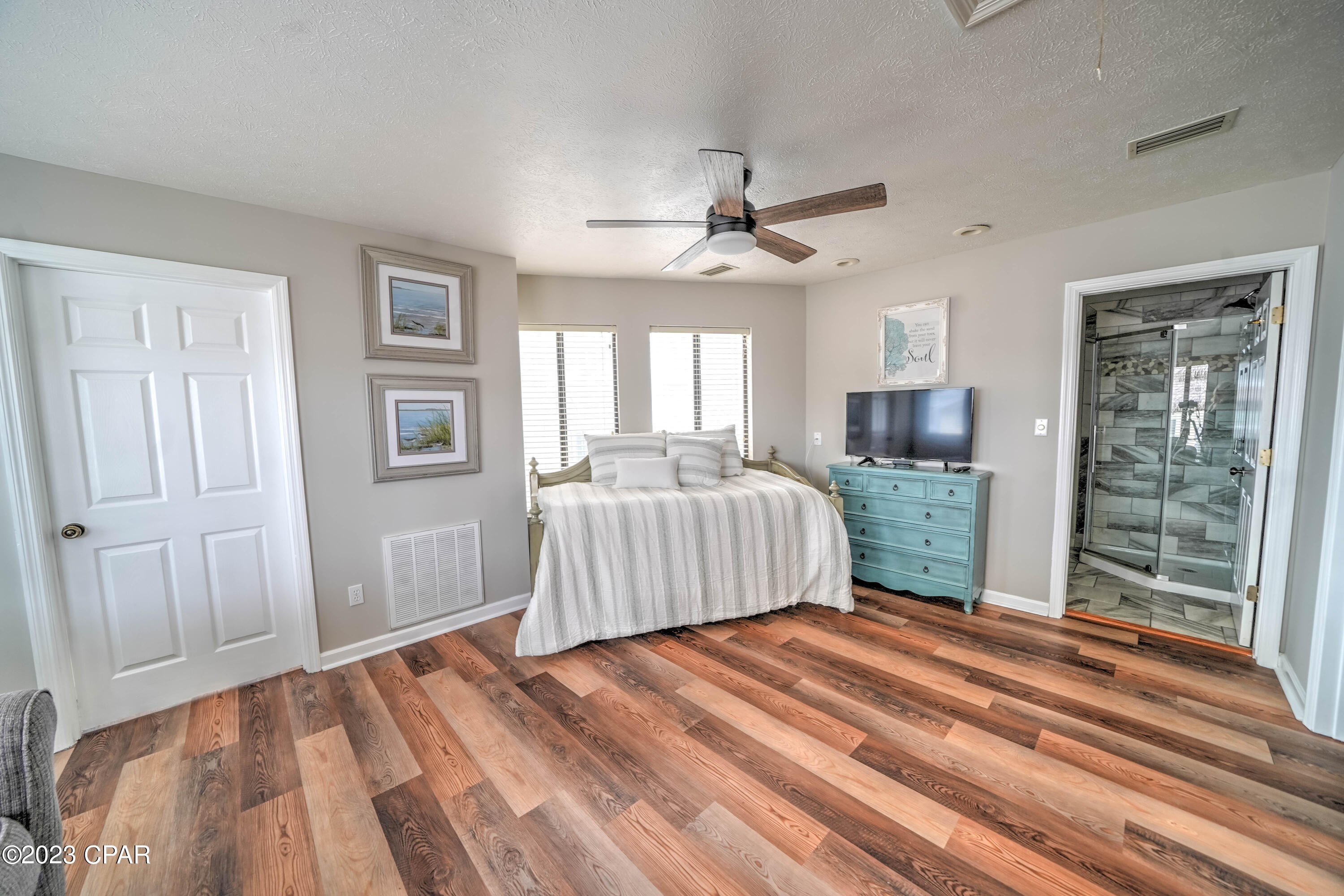 Venture Out Travel Trail - Residential