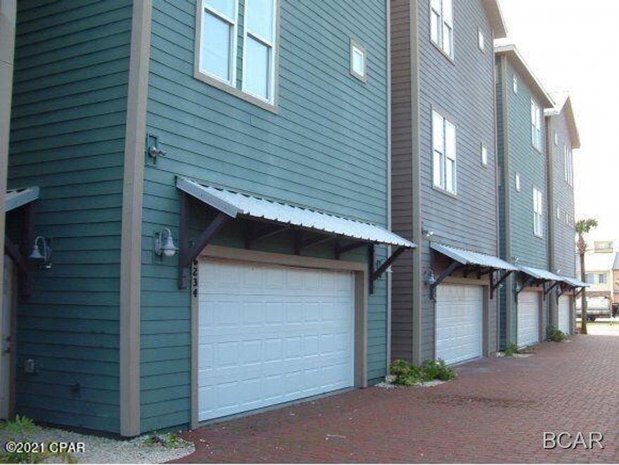 Beautiful home in the desireable neighborhood of Panama Dunes. This home comes featuring hardwood flooring, crown molding, granite countertops, stainless steel appliances, and a 2-car garage. Panama Dunes also features lush landscaping, cobble streets, community pool, and BBQ area.