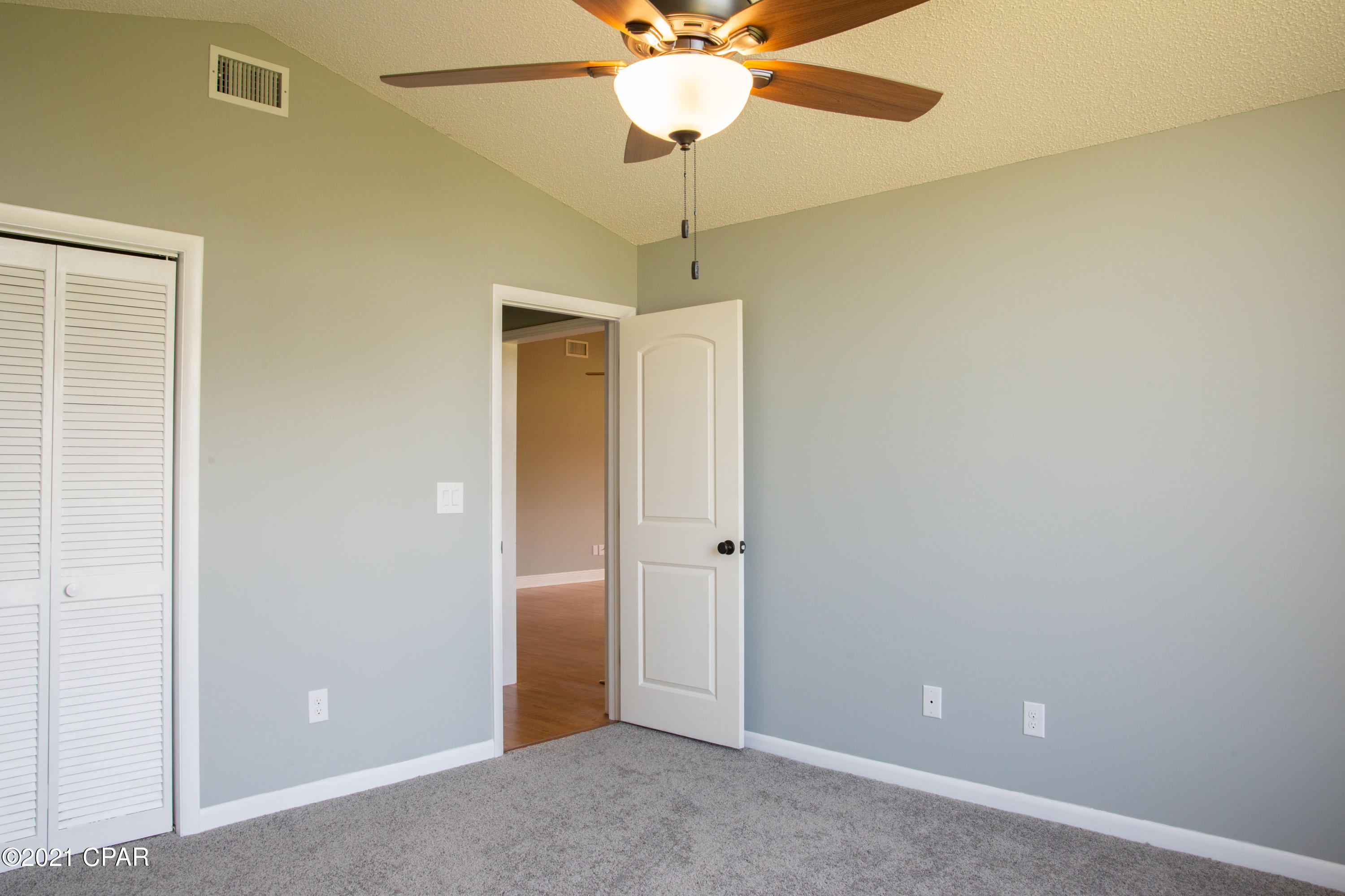 Deerpoint Estates - Residential