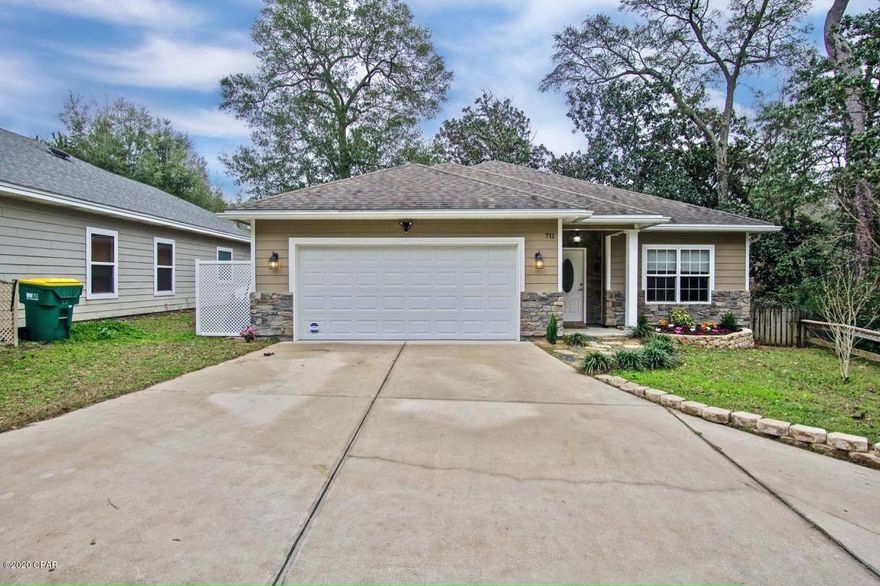 Like new! Affordable living in Niceville. The home boasts over 1,500 sqft of heated and cooled space along with 3 bedrooms and 2 bathrooms. Open floor plan with several upgrades including granite countertops, stainless steel appliances, and a fully fenced in backyard with irrigation system. Extra large lot that includes a wooded preserve. Conveniently located to great schools and entertainment. Call for more information or to schedule a showing today!