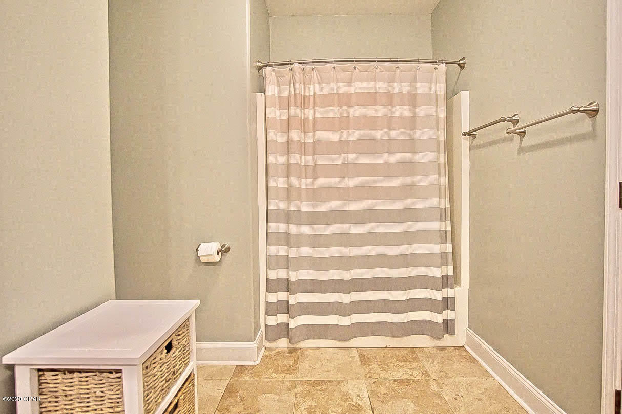 Valparaiso Pinecrest 6 - Residential