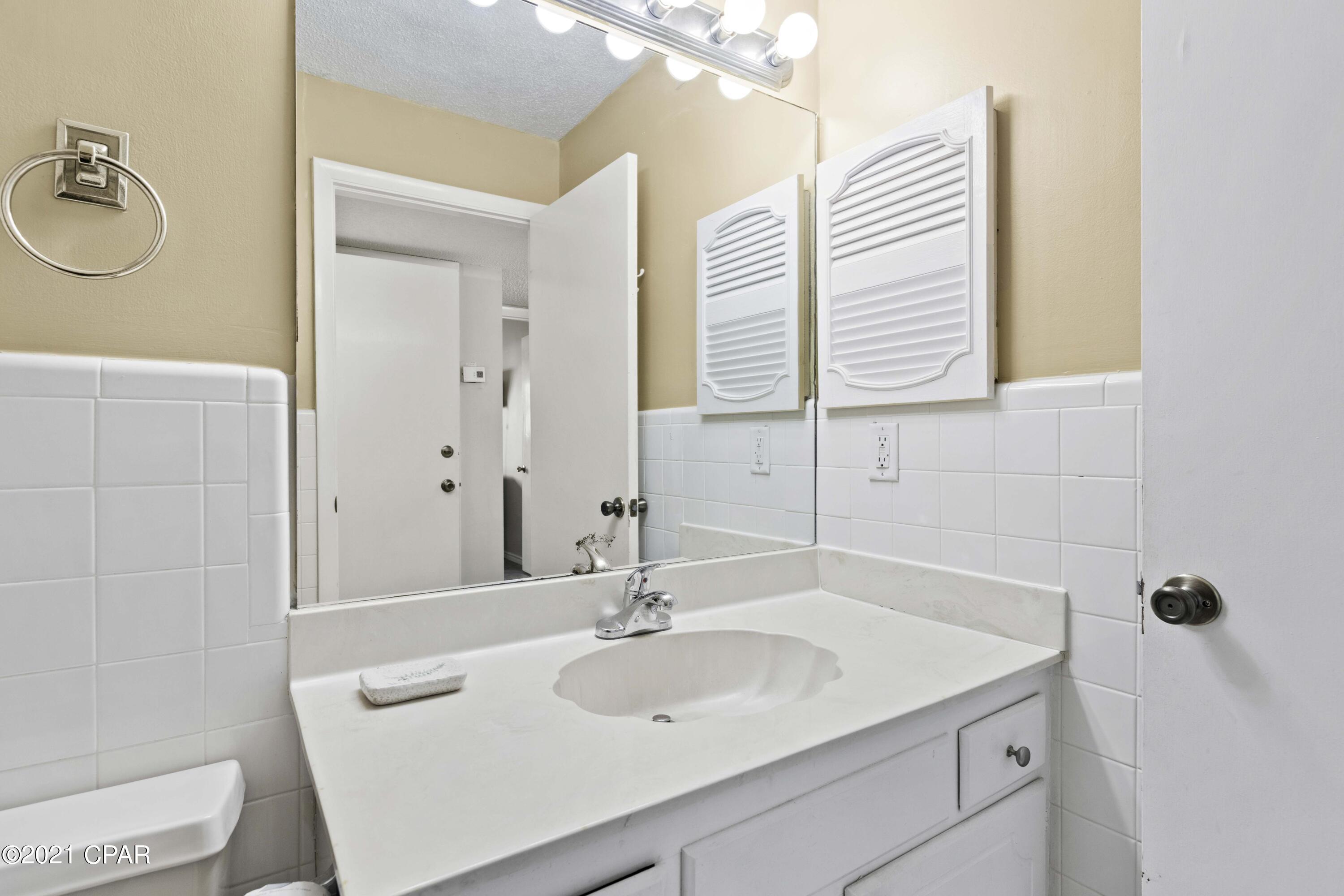 Regency Towers - Residential