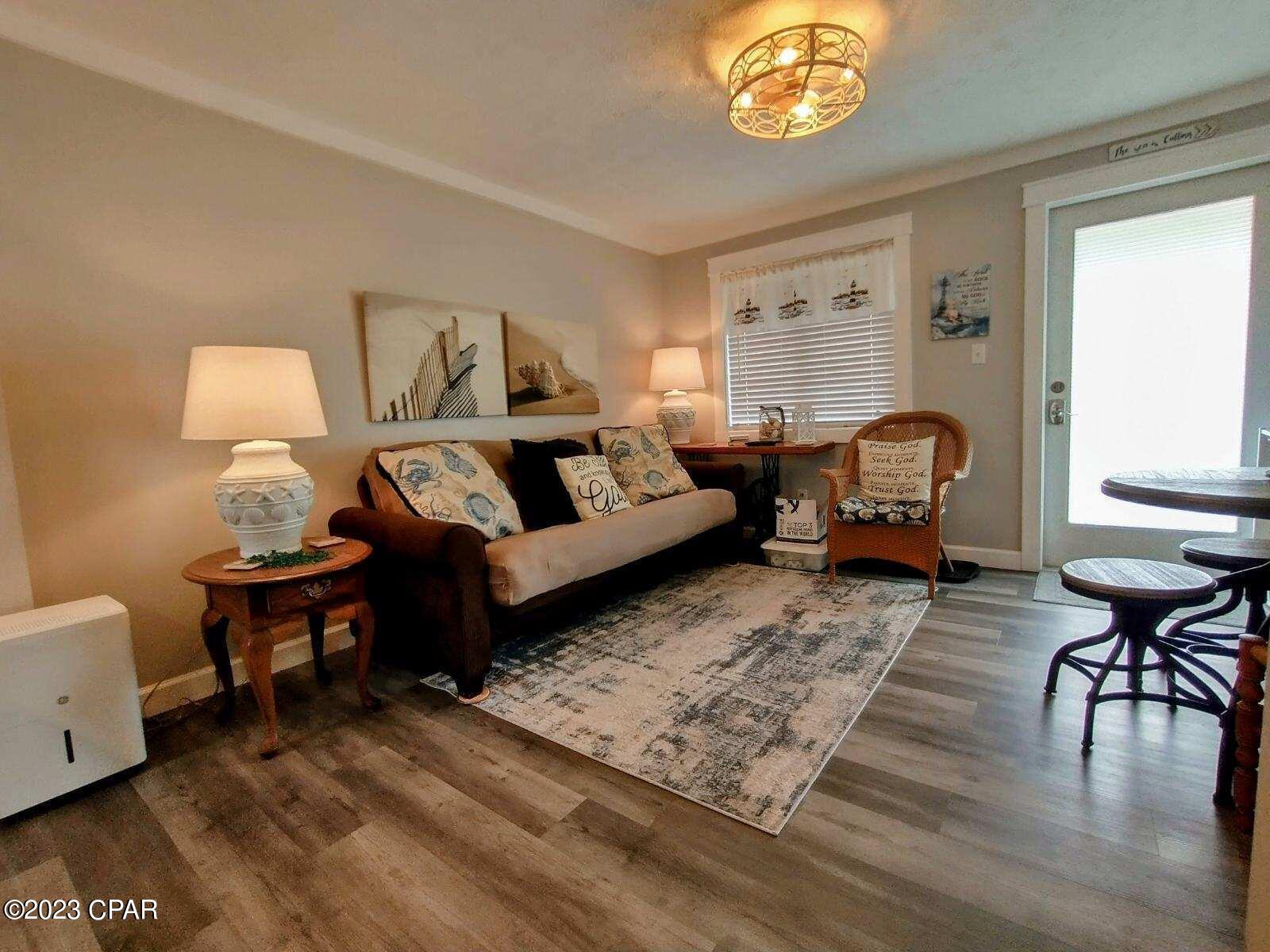 Stingray Condo. - Residential