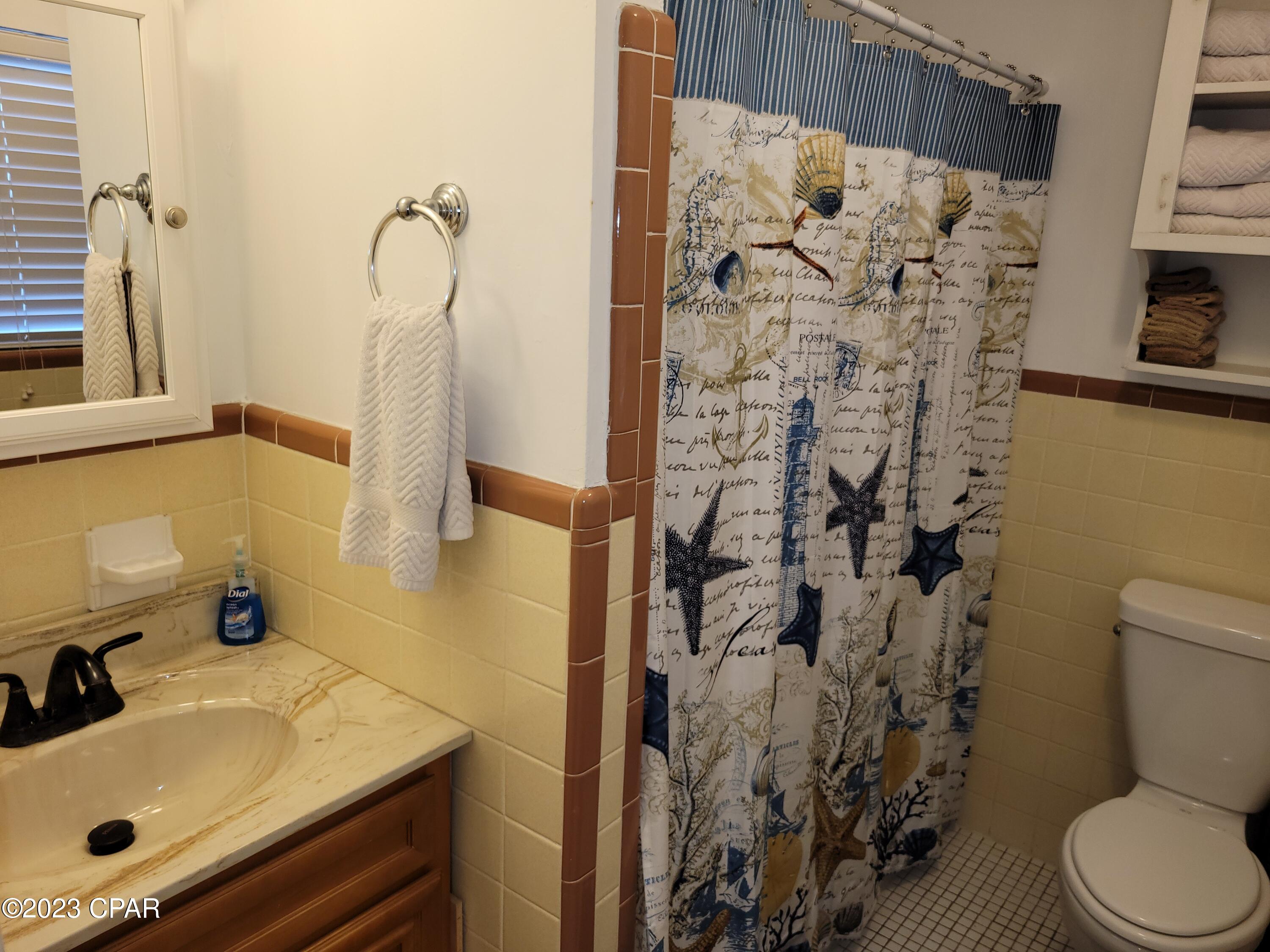 Stingray Condo. - Residential