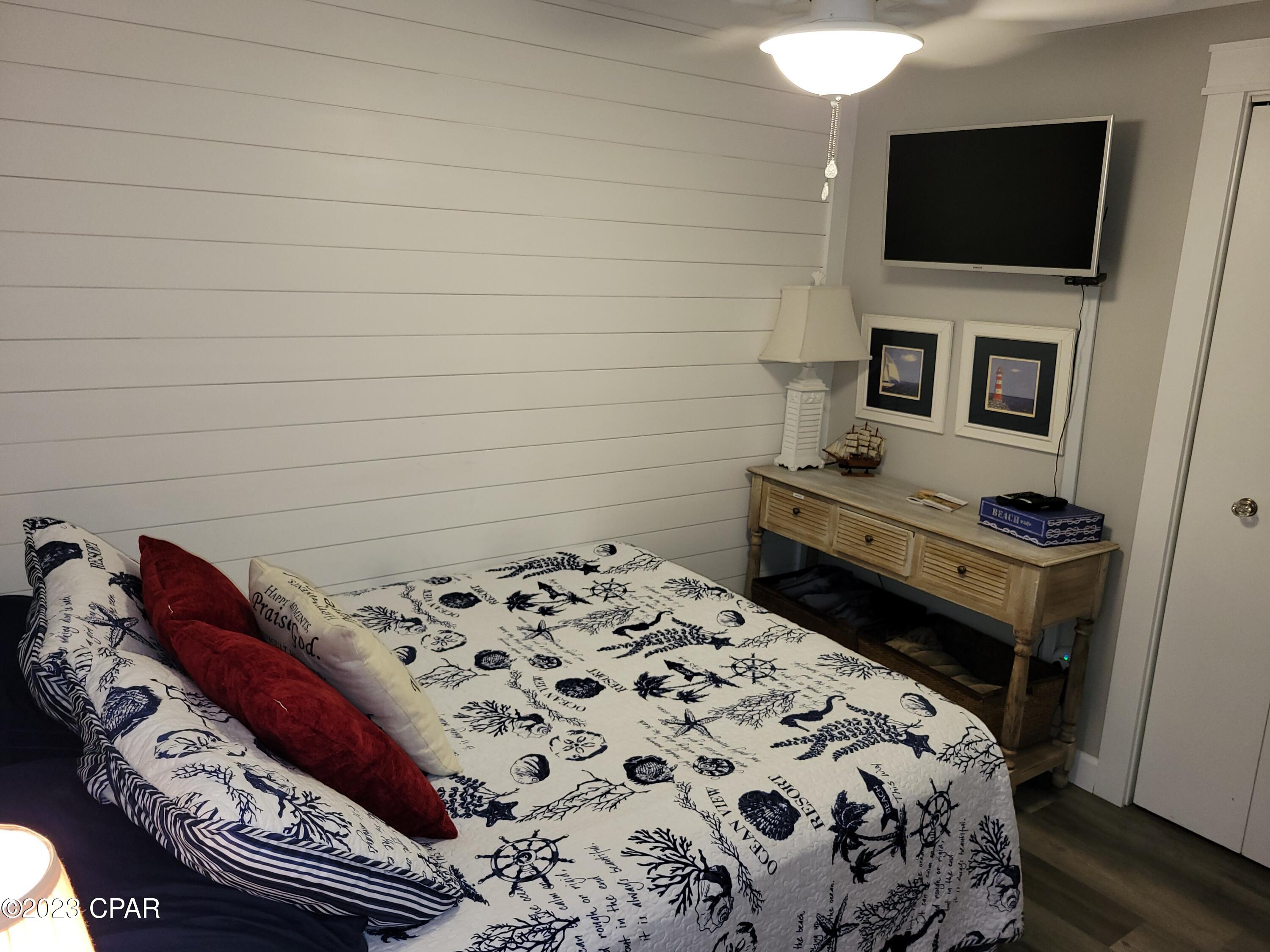 Stingray Condo. - Residential