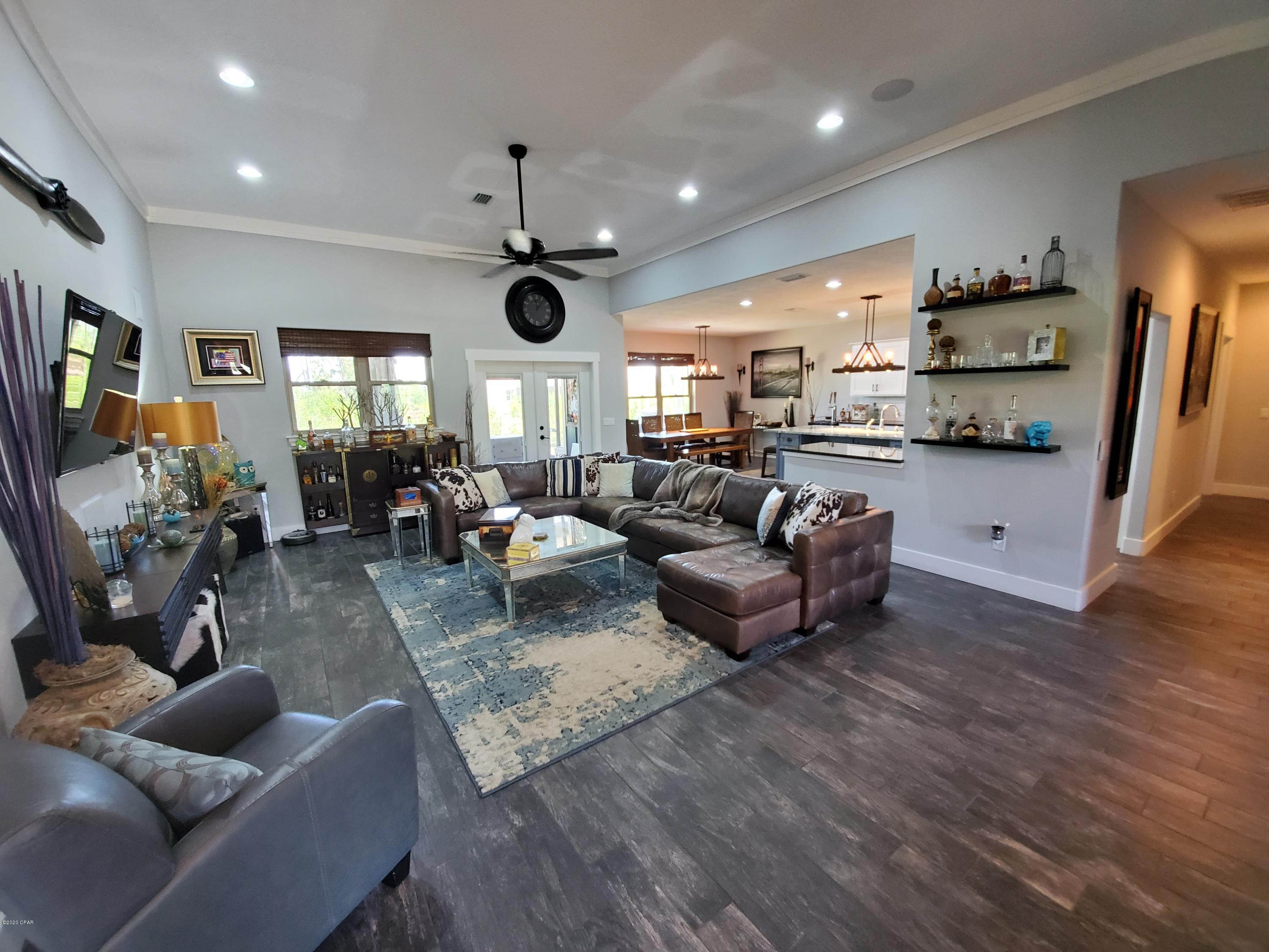 Laird Bayou - Residential