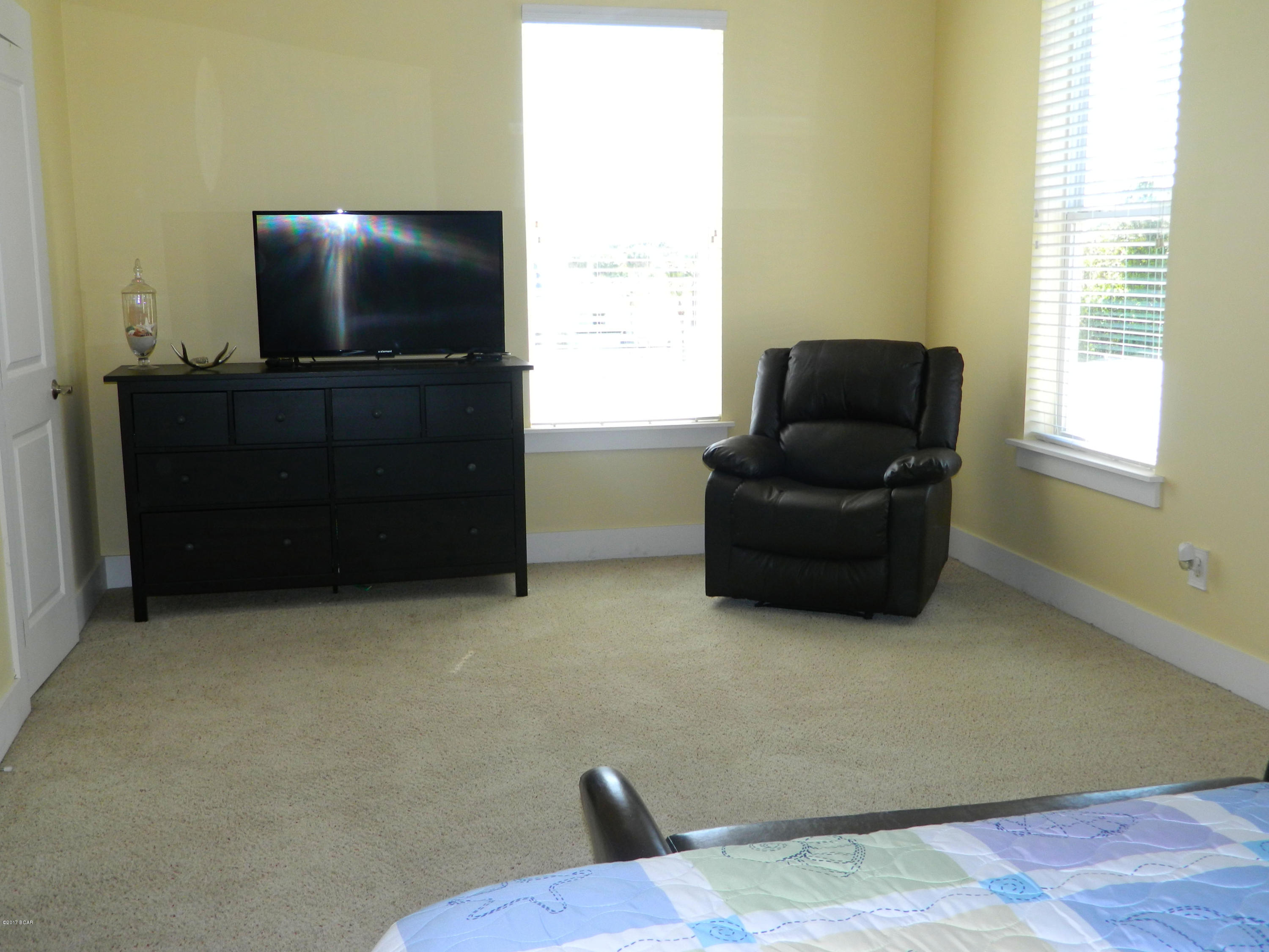 Laguna Beach Estates 7th Add - Residential Lease