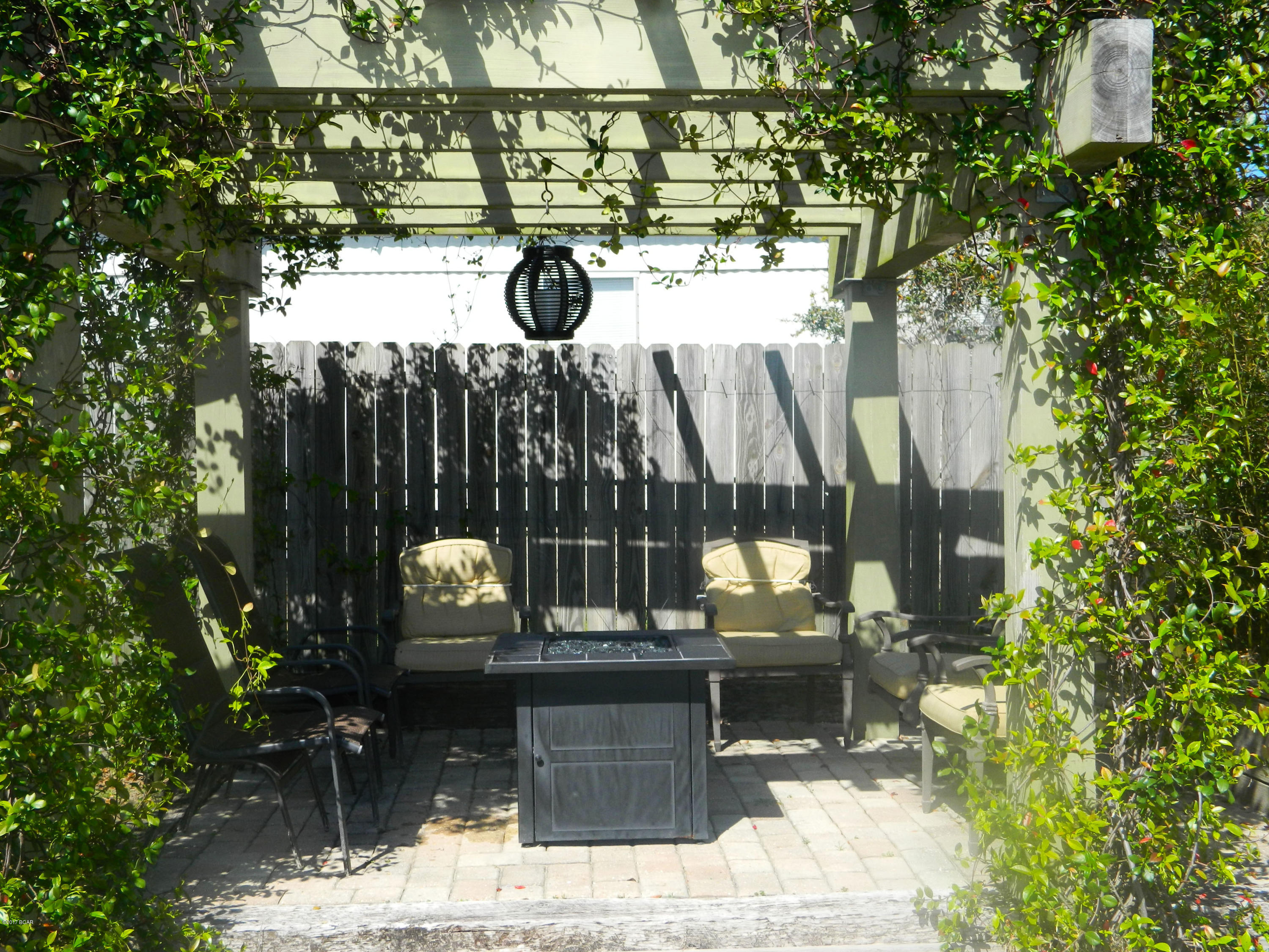 Laguna Beach Estates 7th Add - Residential Lease
