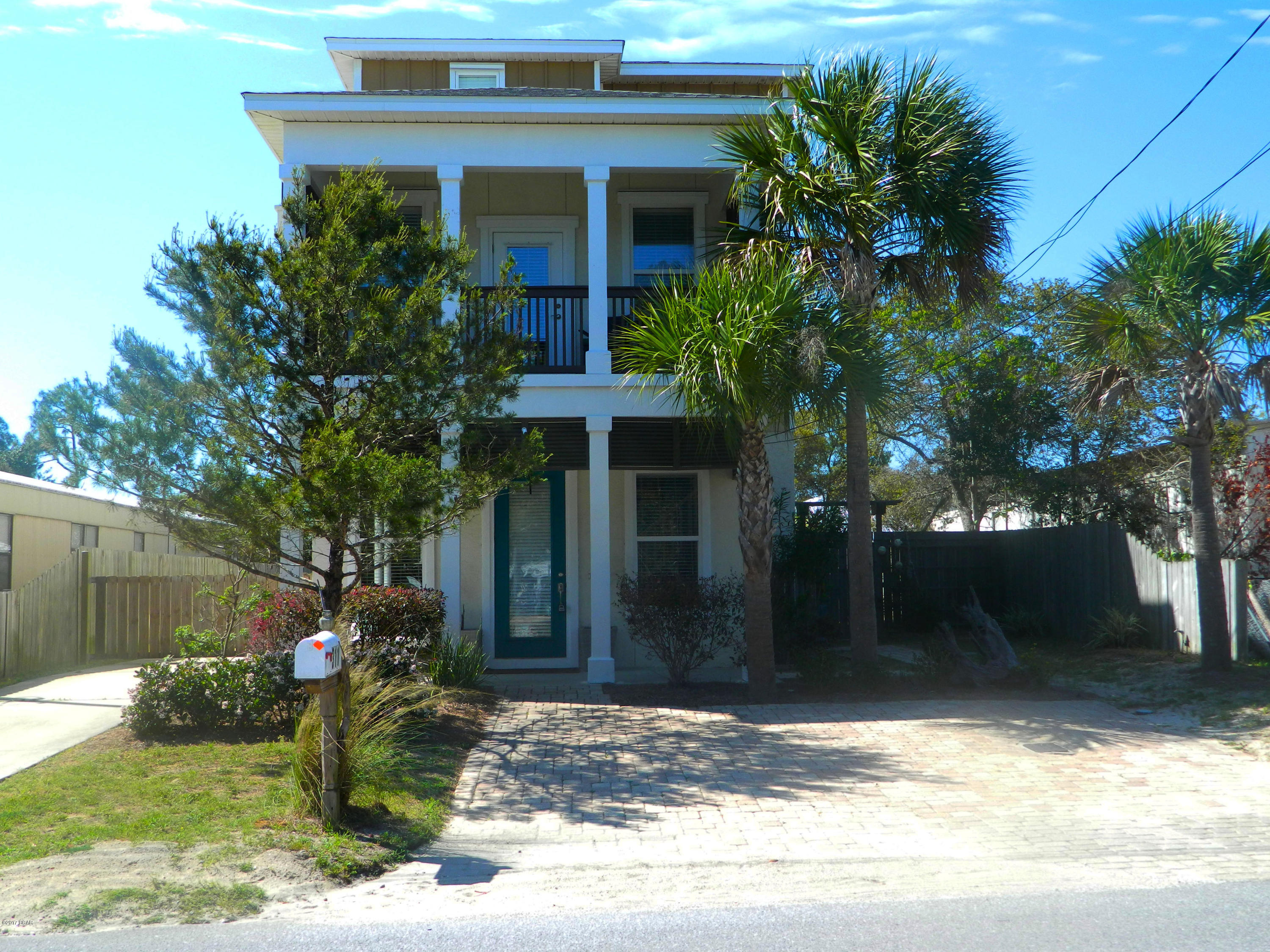 Laguna Beach Estates 7th Add - Residential Lease
