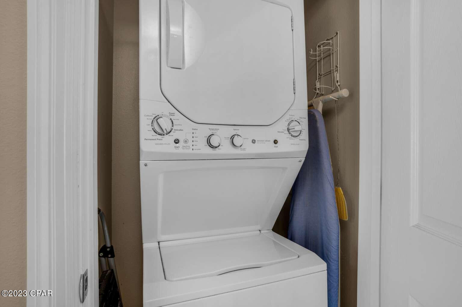 Calypso Towers I - Residential