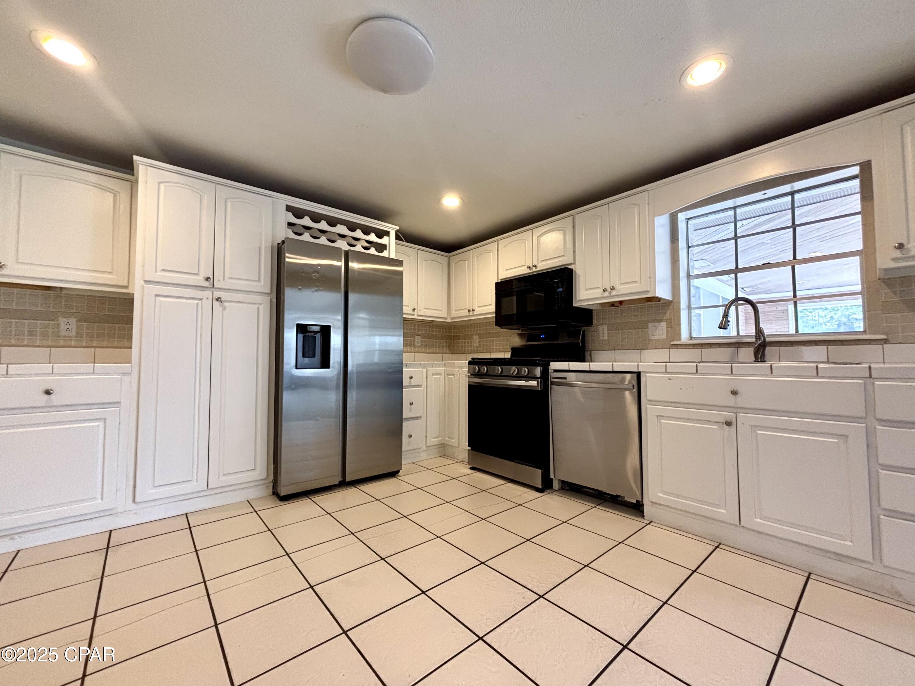 Caroline Add Unit 1 Amend - Residential Lease