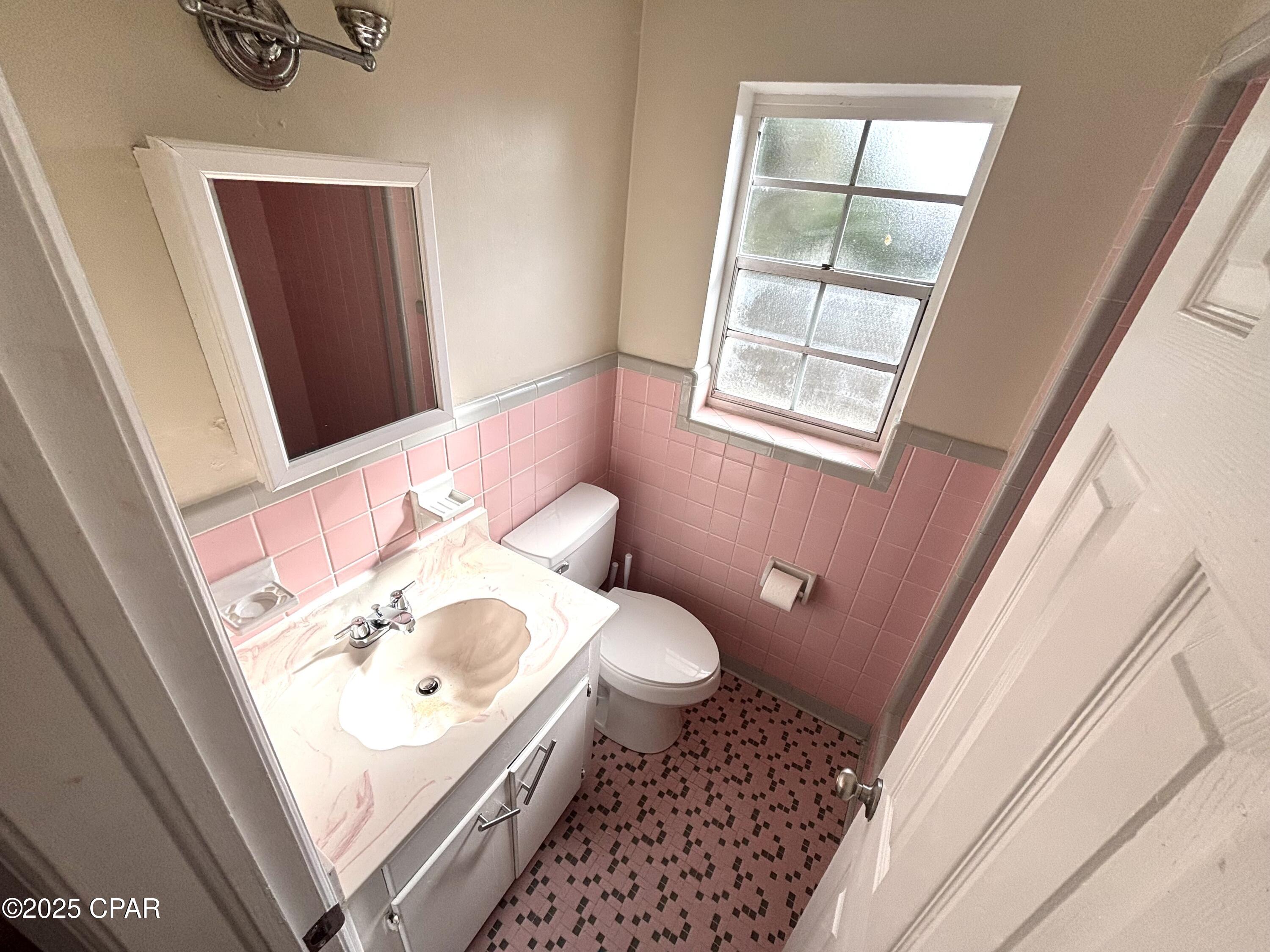 Caroline Add Unit 1 Amend - Residential Lease