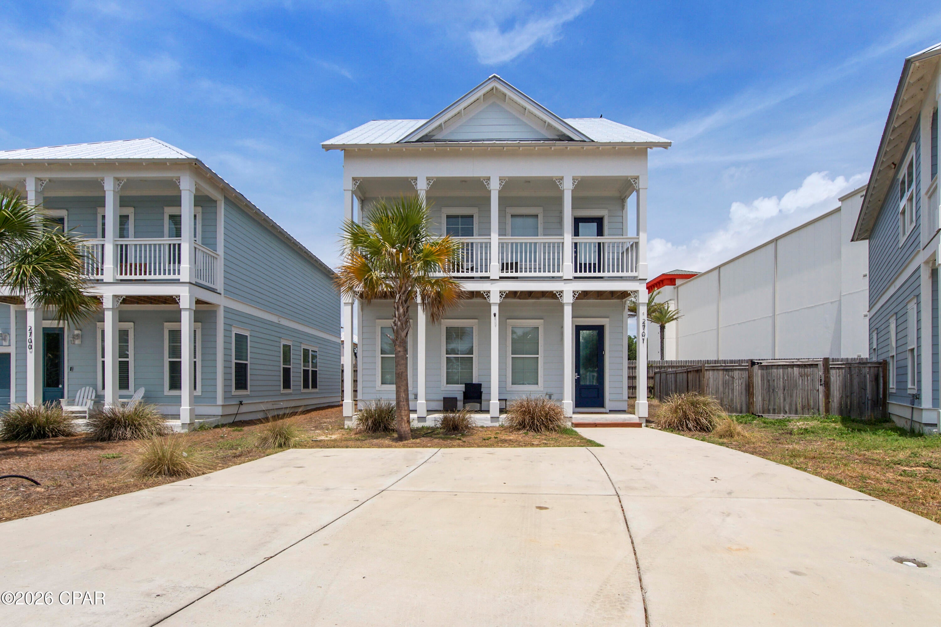 Lagoon Manor - Residential