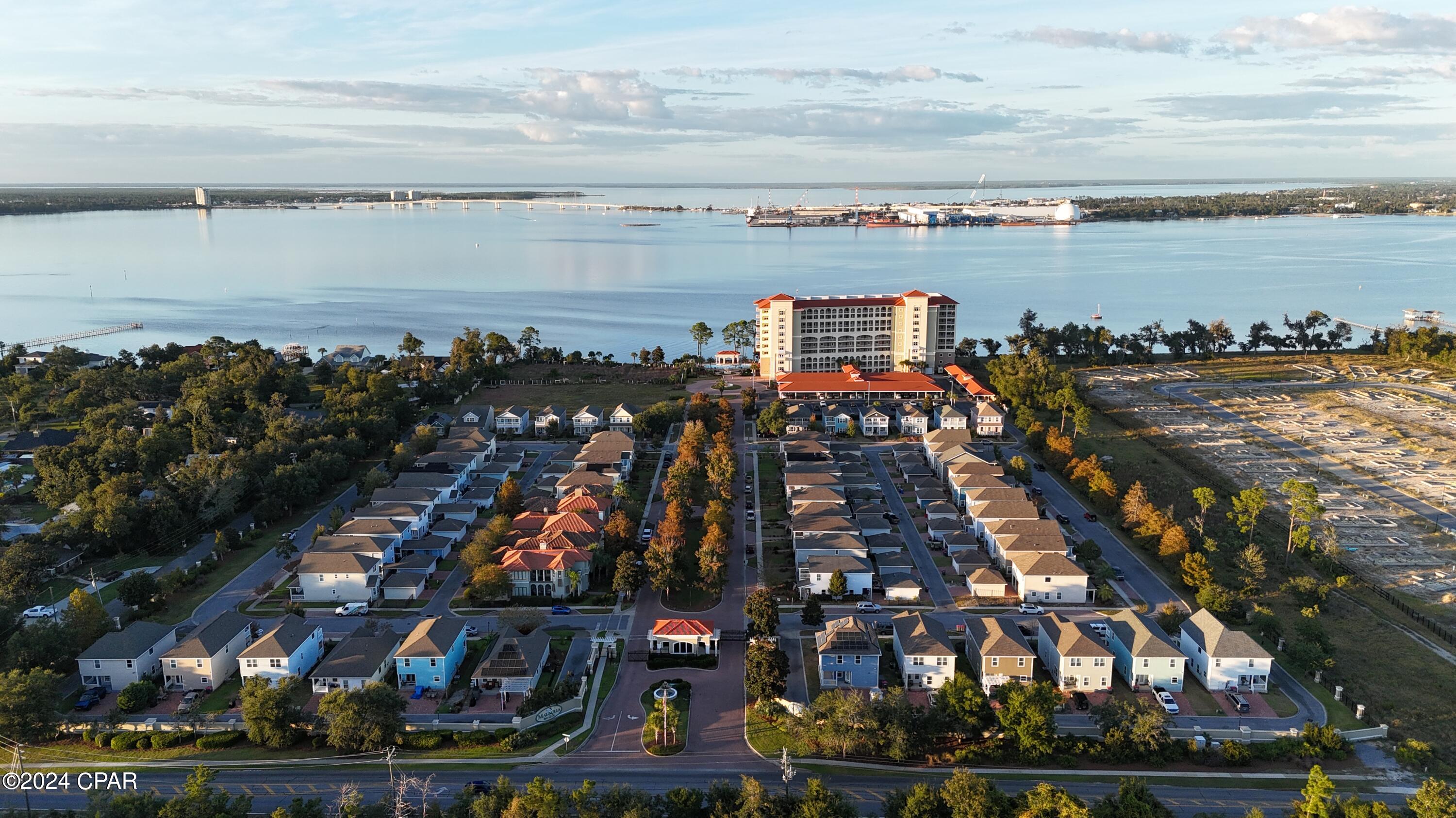 Magnolia Bay Club - Residential