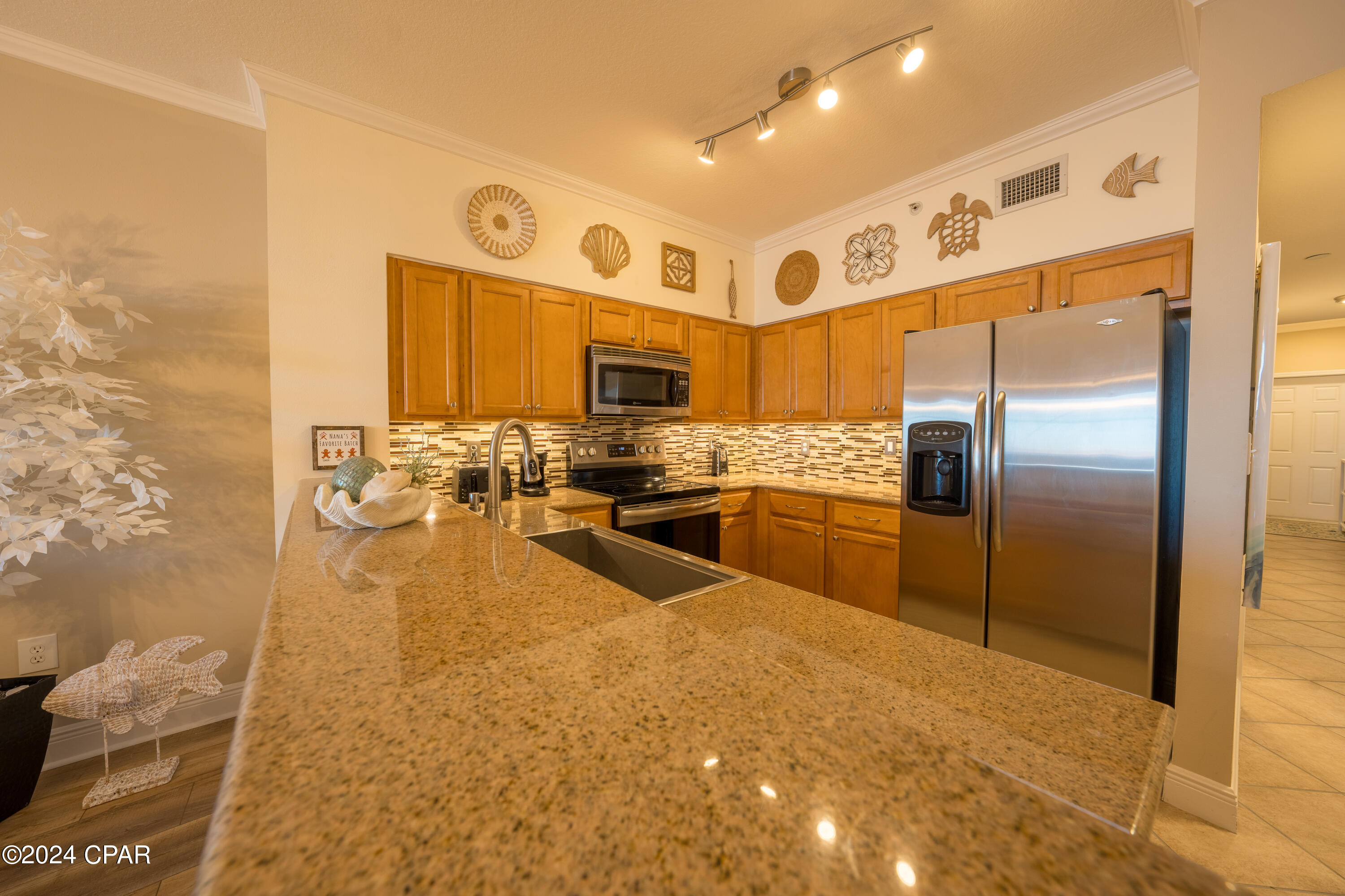 Magnolia Bay Club - Residential