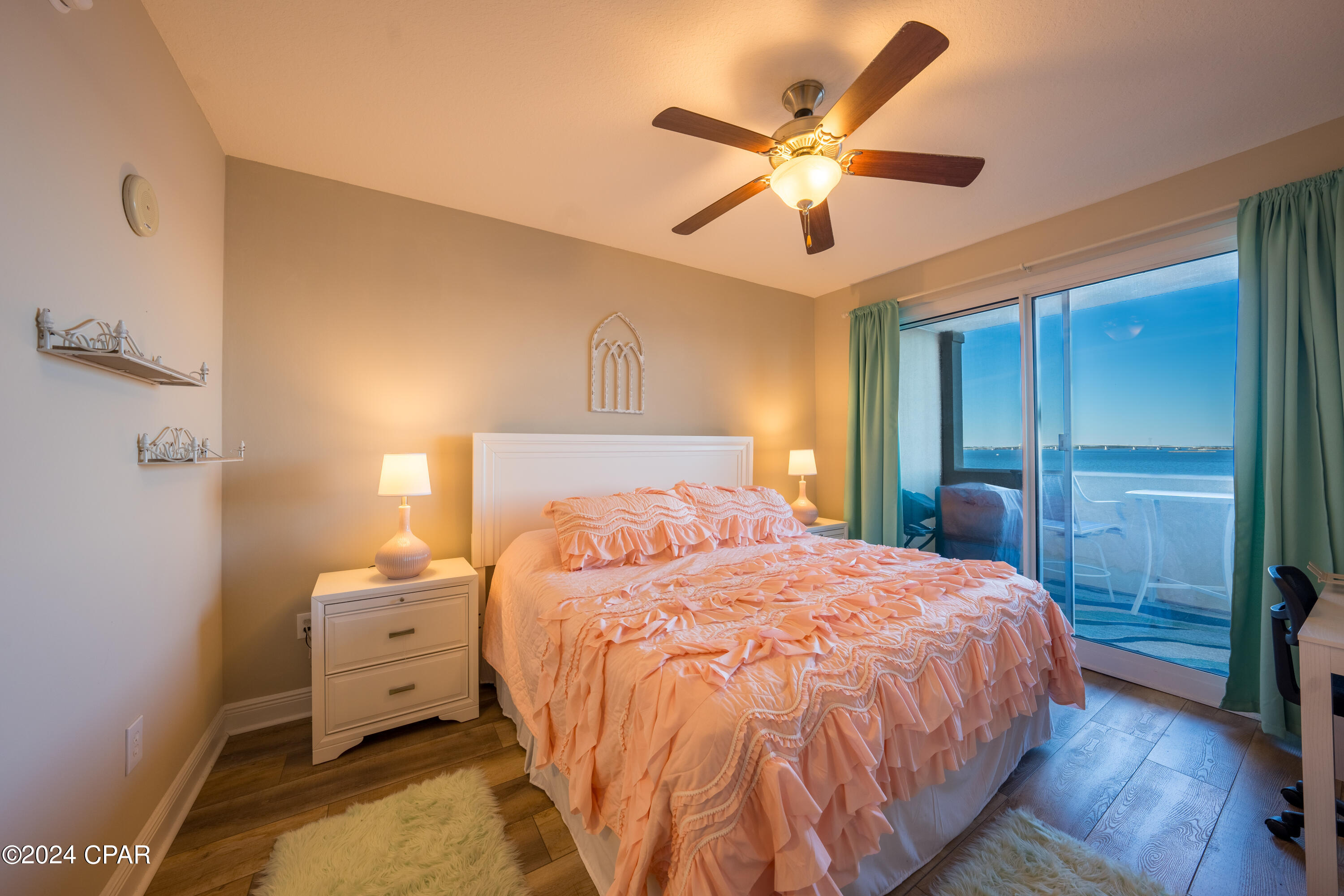 Magnolia Bay Club - Residential