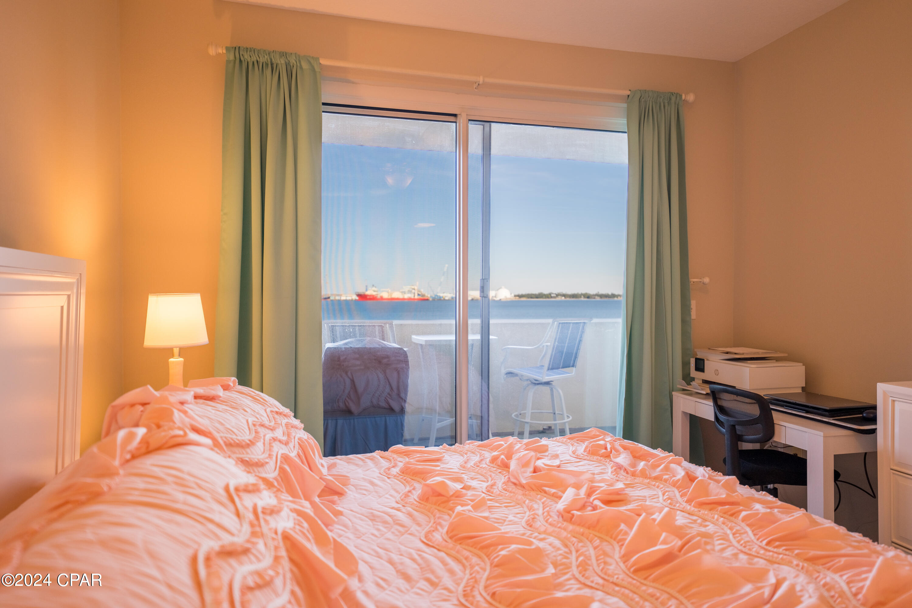 Magnolia Bay Club - Residential