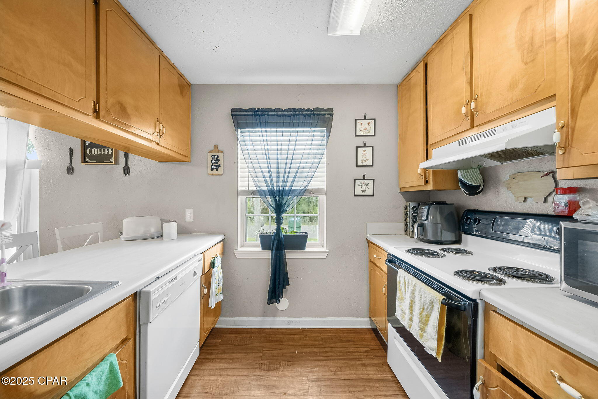 Wh Parker - Residential