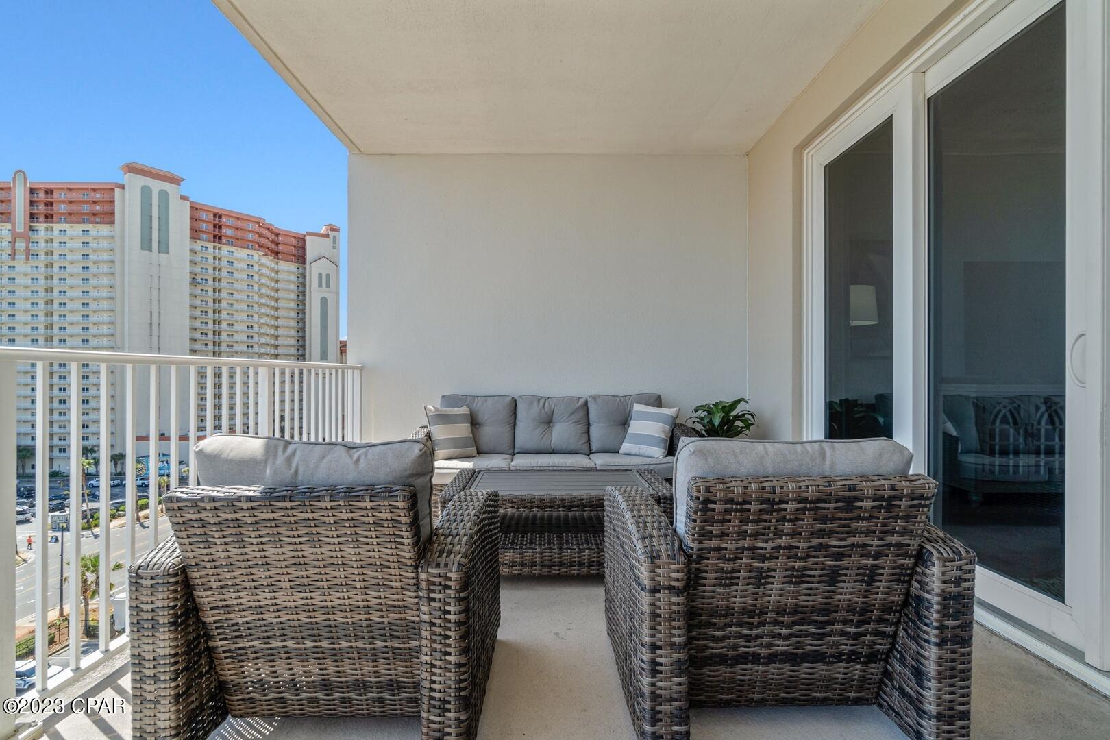 Laketown Wharf - Residential