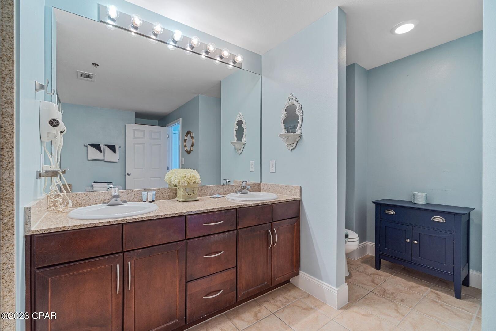 Laketown Wharf - Residential