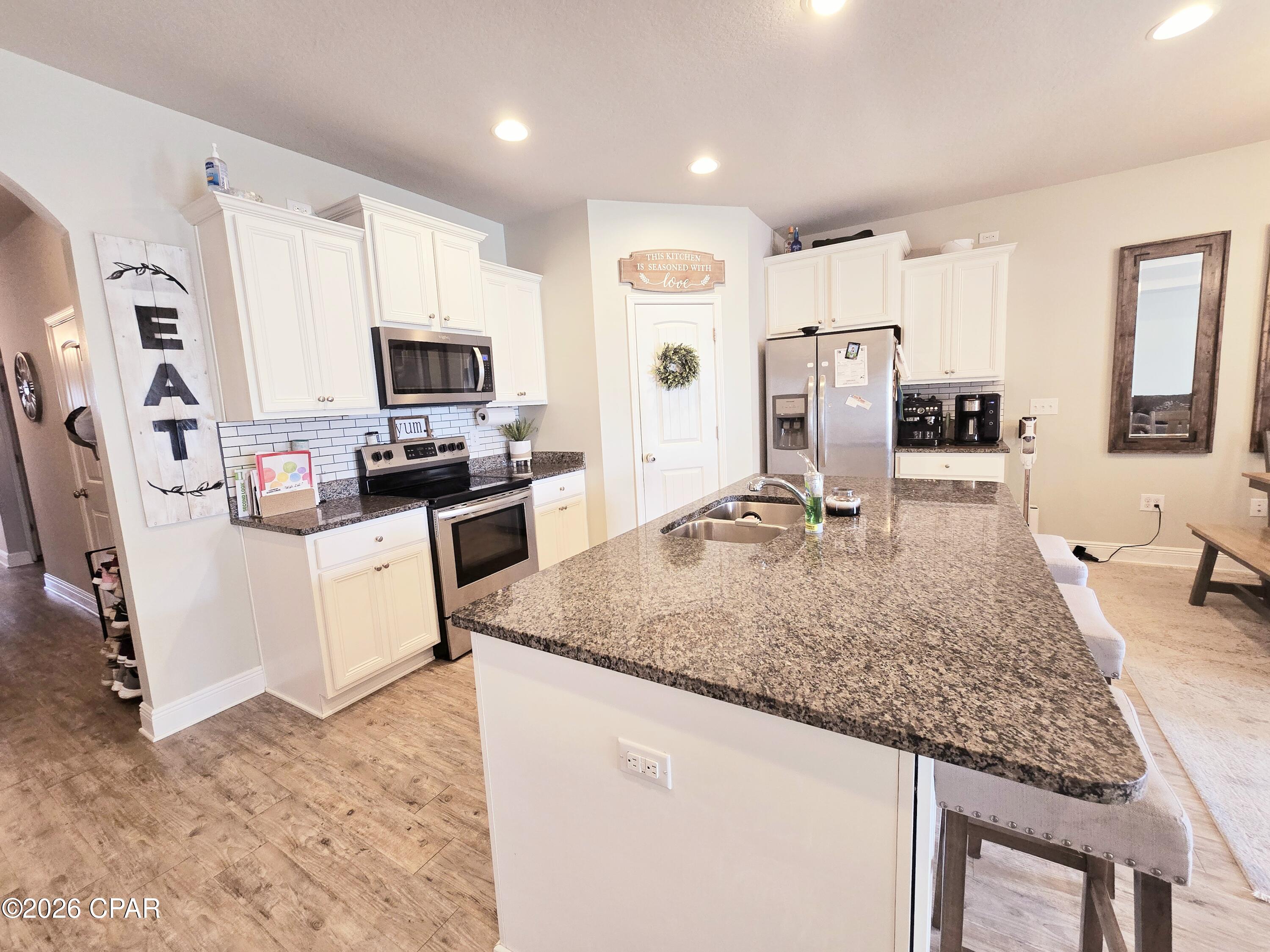 Village Of Mill Bayou/Shoreline Village Ph 1A - Residential Lease