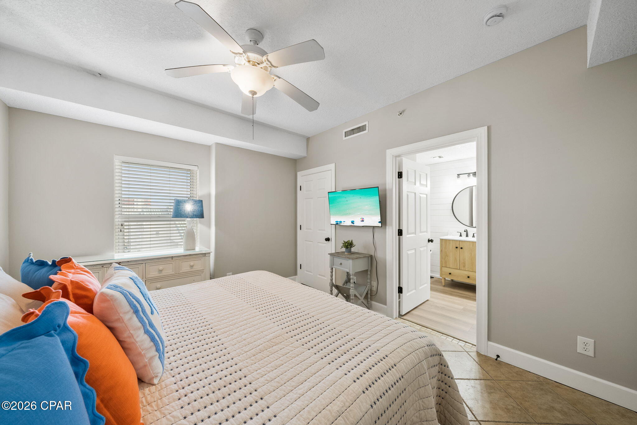 Twin Palms Resort - Residential