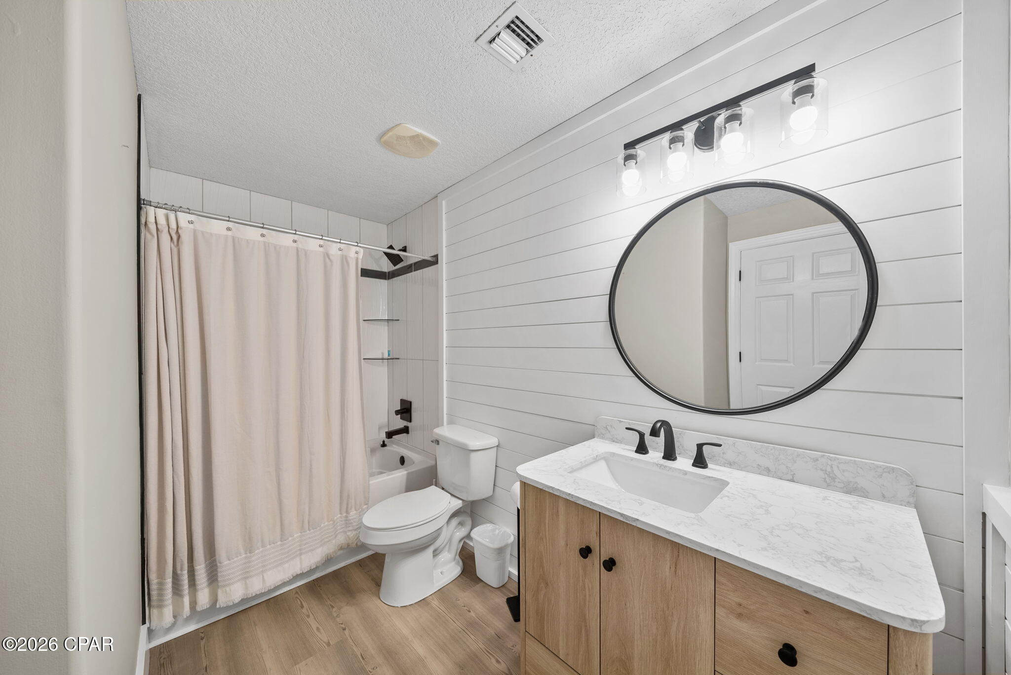 Twin Palms Resort - Residential