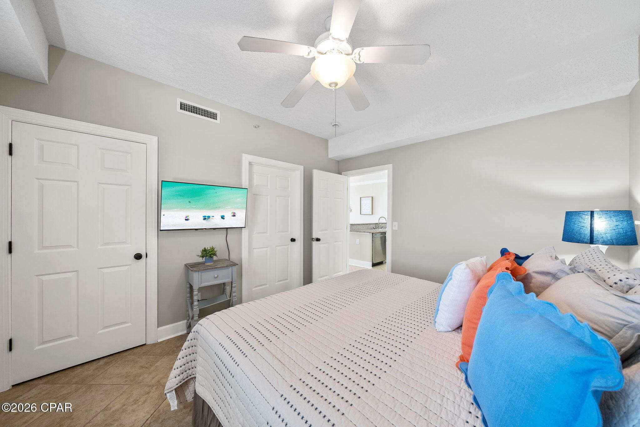 Twin Palms Resort - Residential