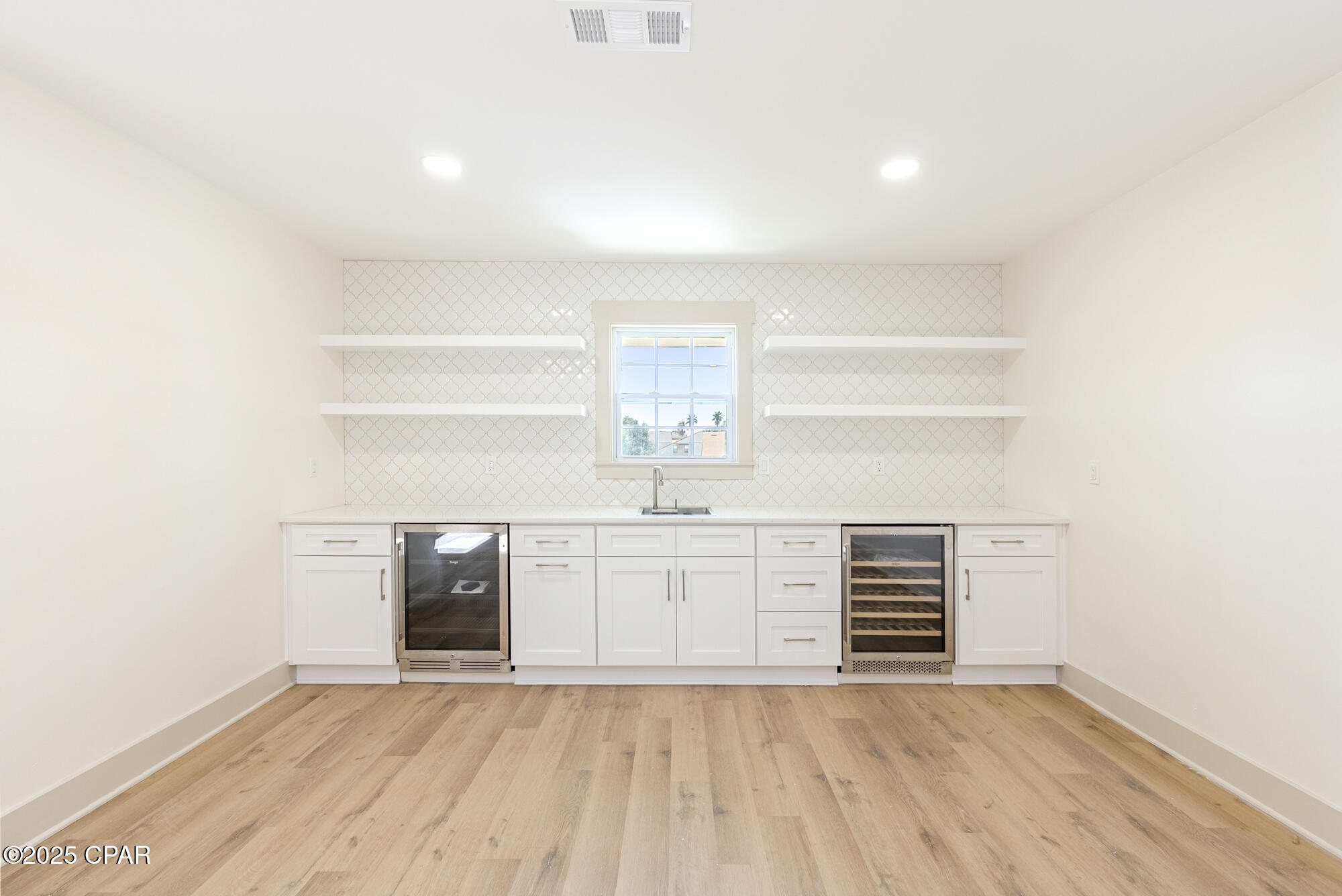 Suntime Beach U-1 - Residential