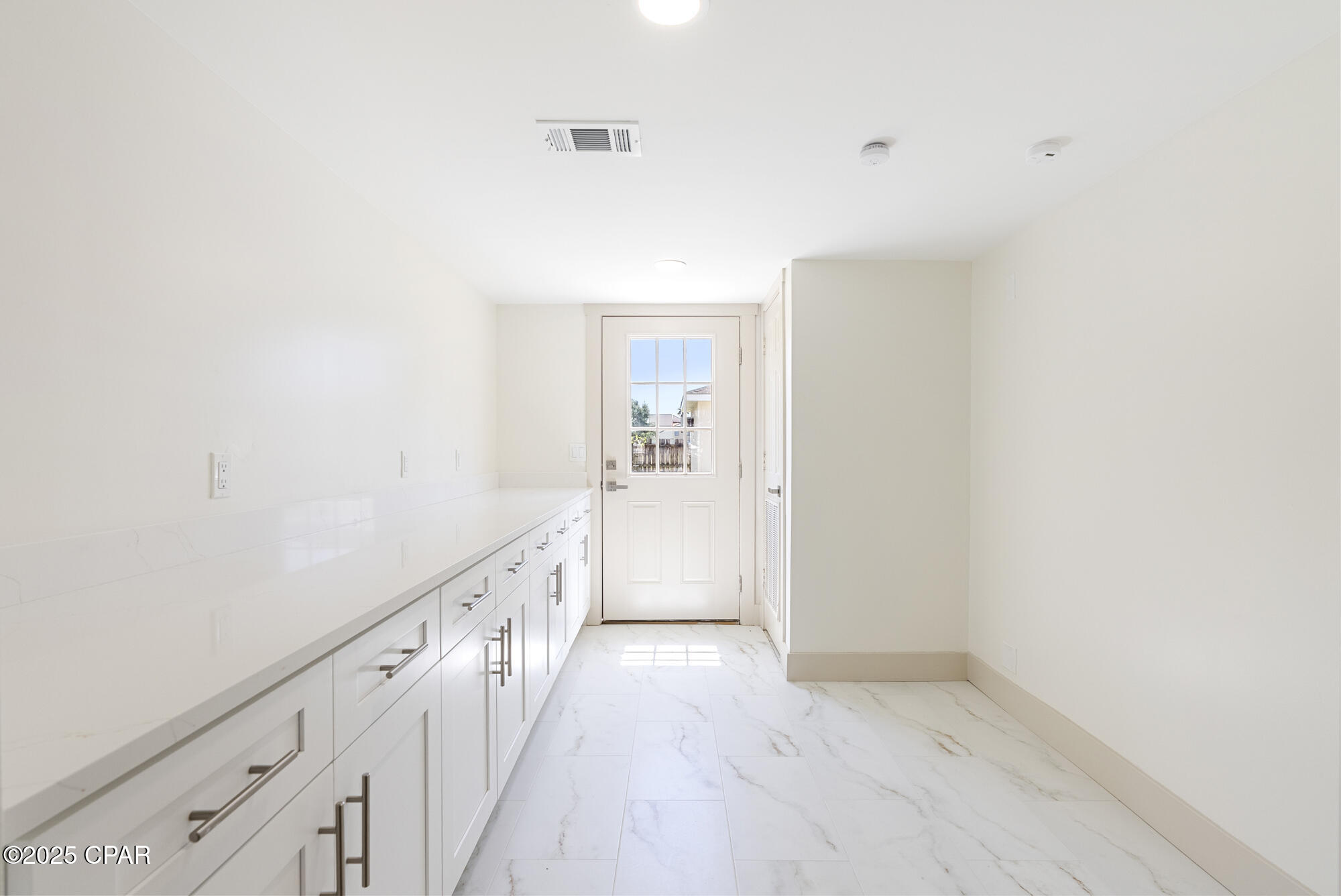 Suntime Beach U-1 - Residential