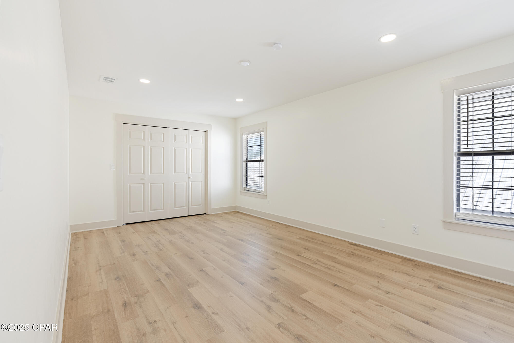 Suntime Beach U-1 - Residential