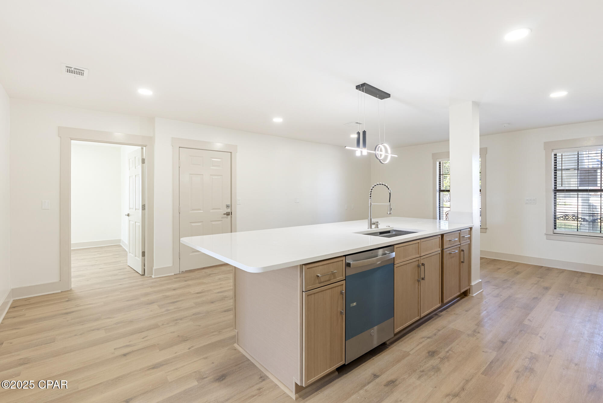 Suntime Beach U-1 - Residential