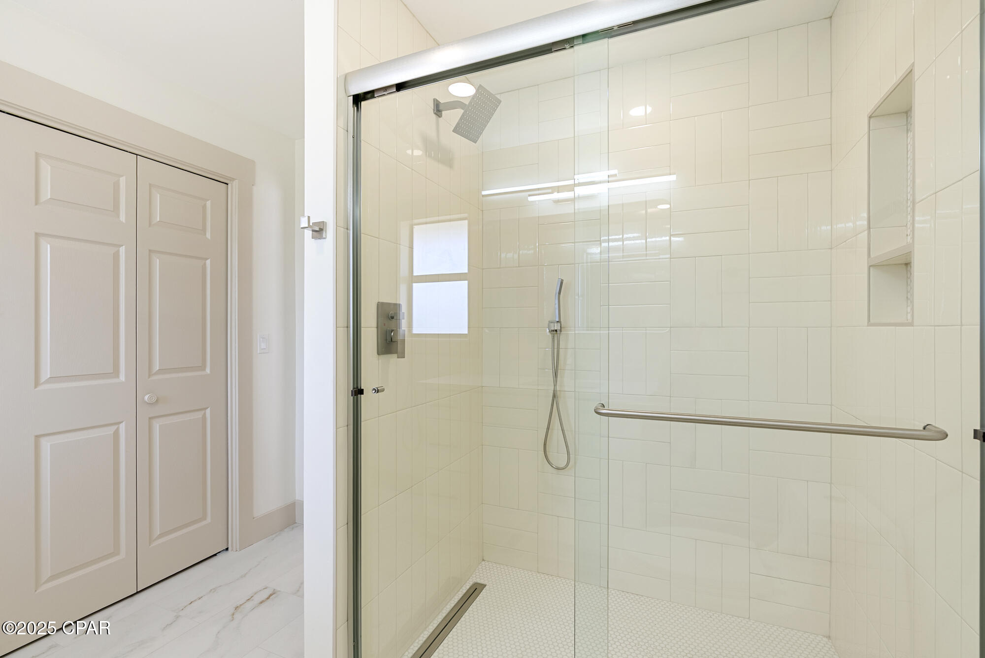 Suntime Beach U-1 - Residential