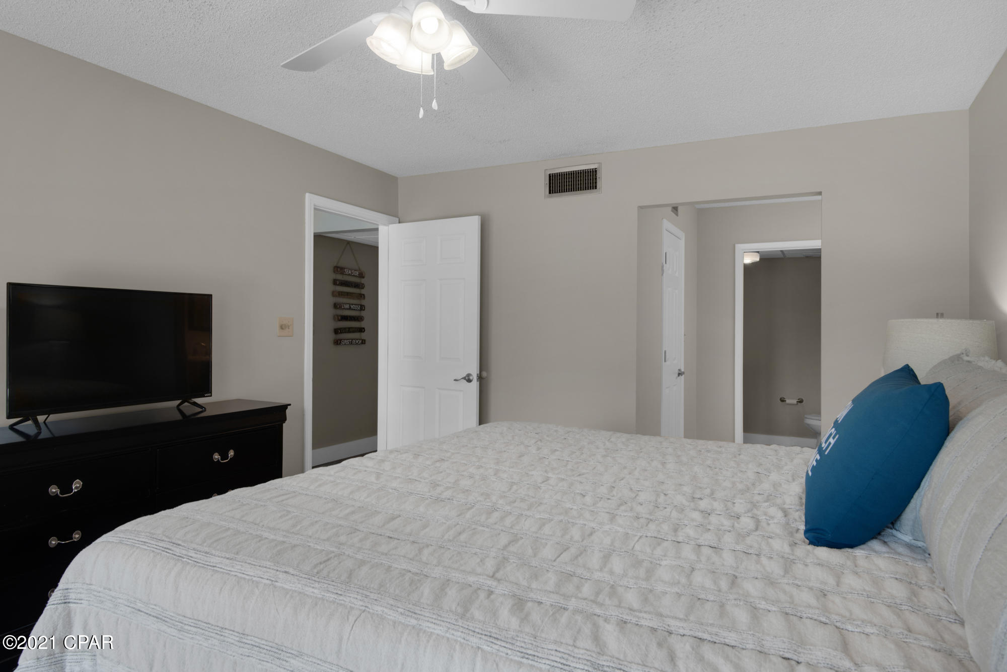 Edgewater Golf Villas V-C - Residential