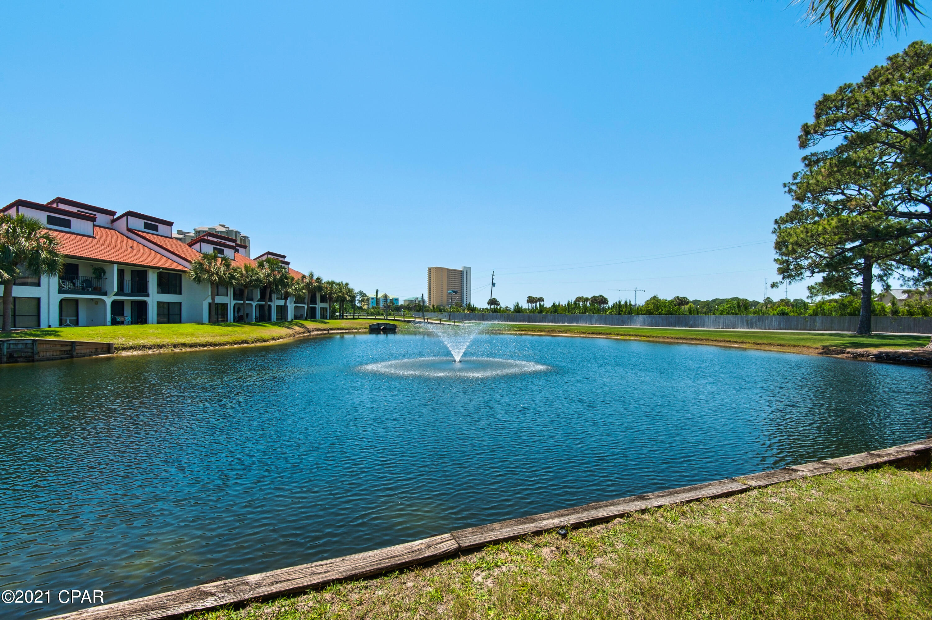Edgewater Golf Villas V-C - Residential