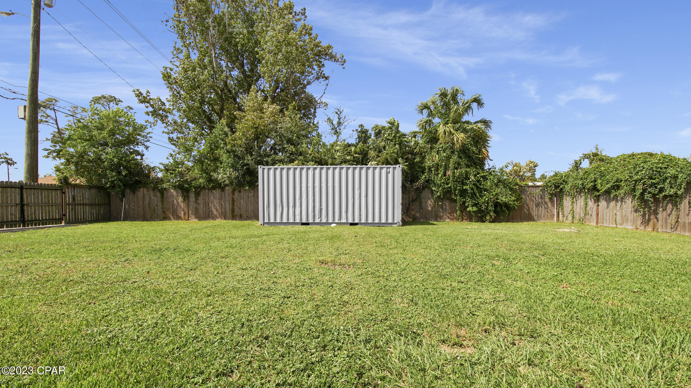 Hentz 1st Add Unit B - Residential