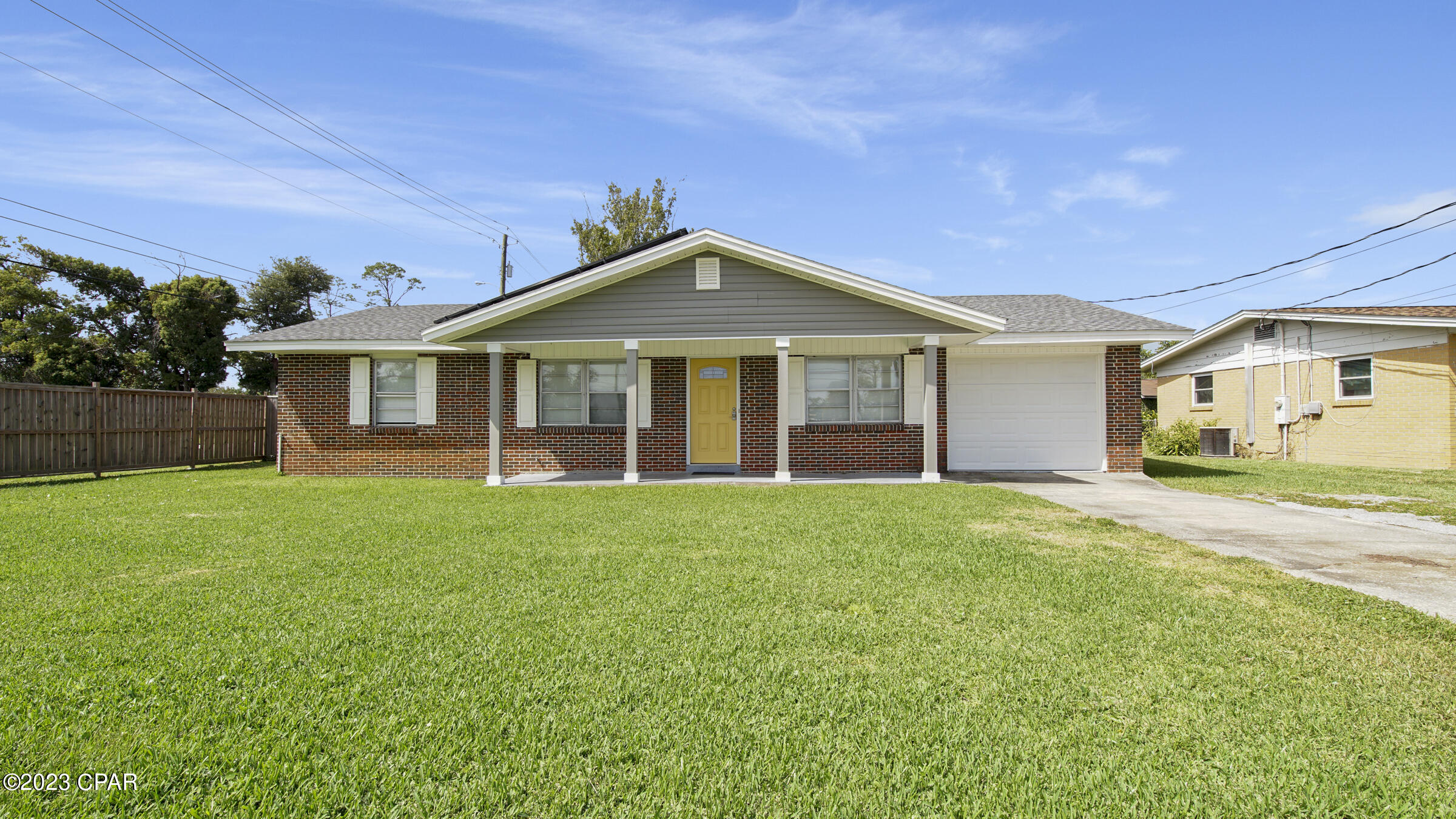 Hentz 1st Add Unit B - Residential