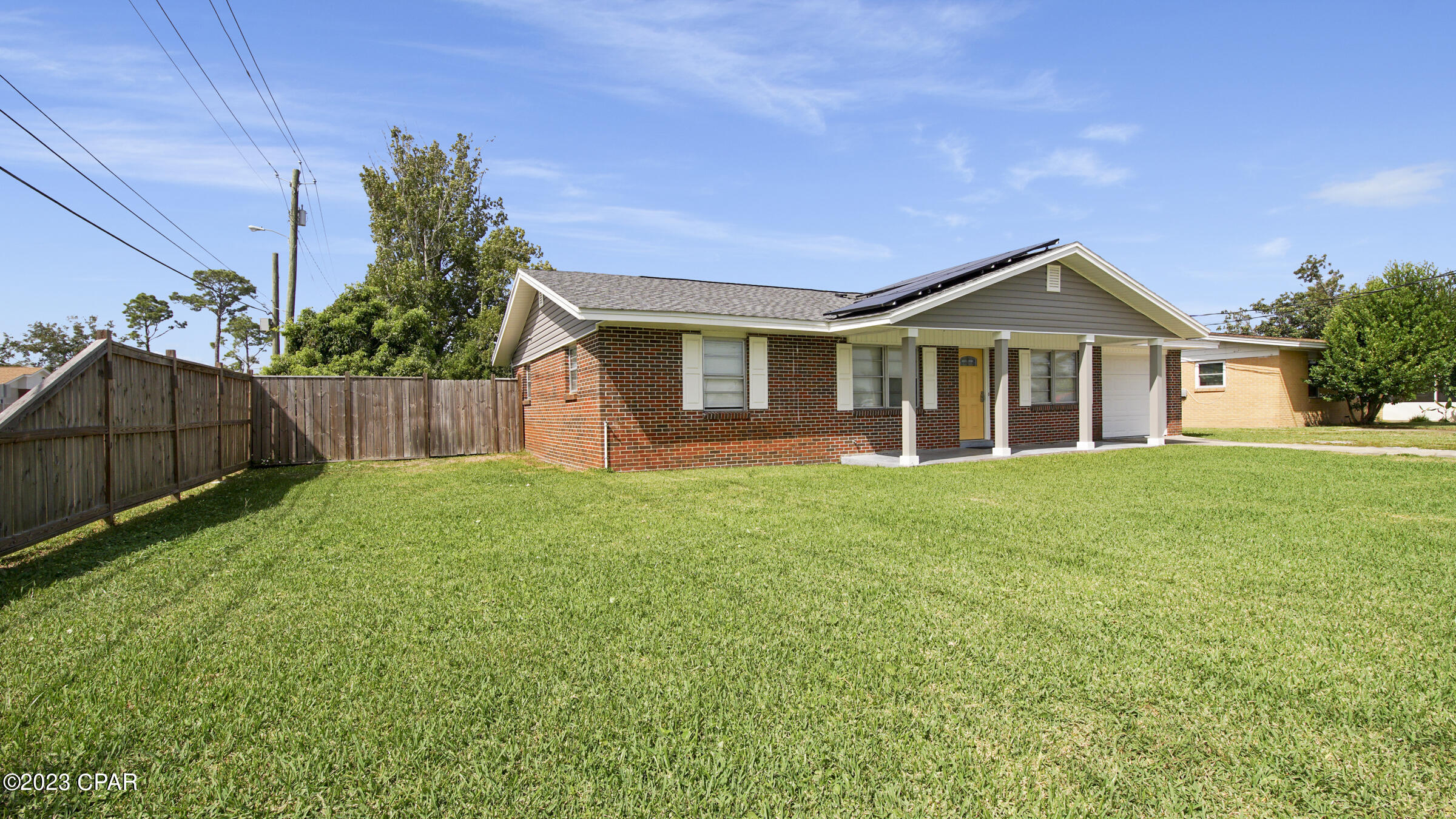 Hentz 1st Add Unit B - Residential