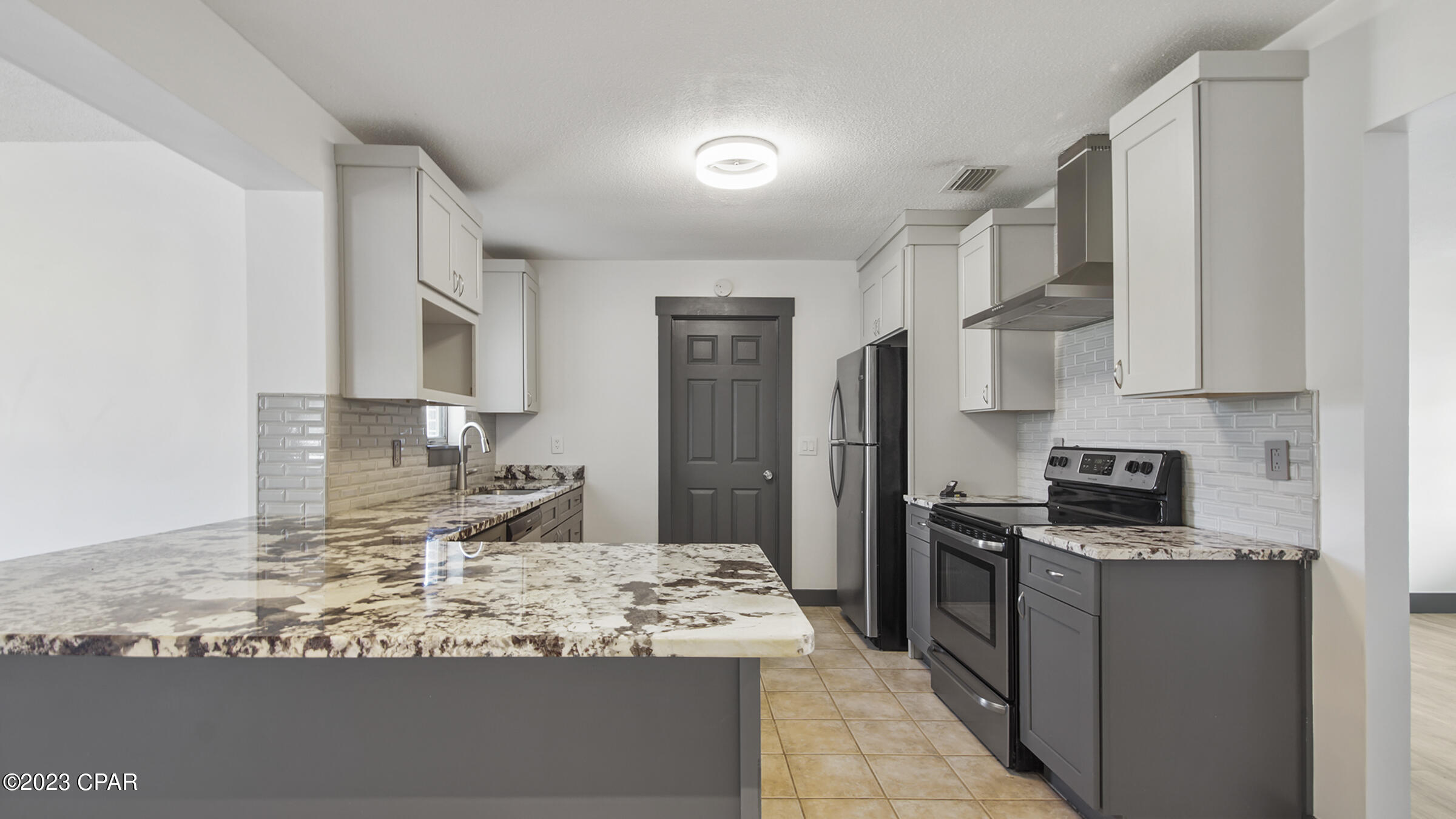 Hentz 1st Add Unit B - Residential