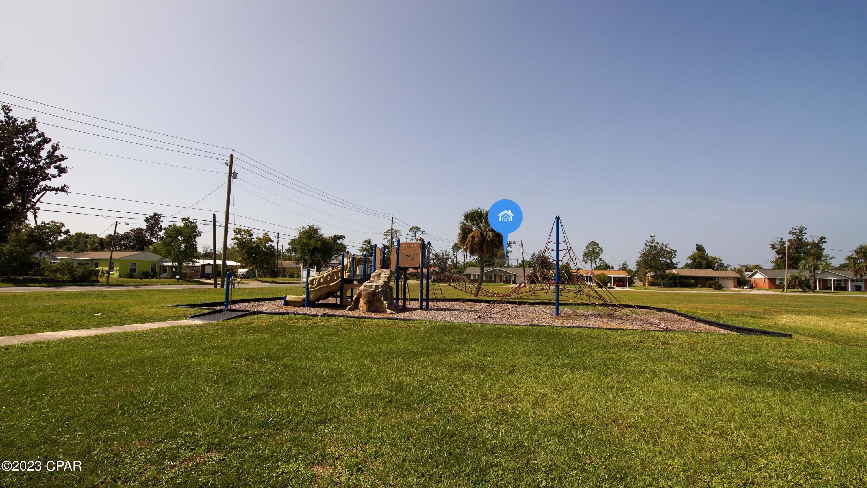 Hentz 1st Add Unit B - Residential